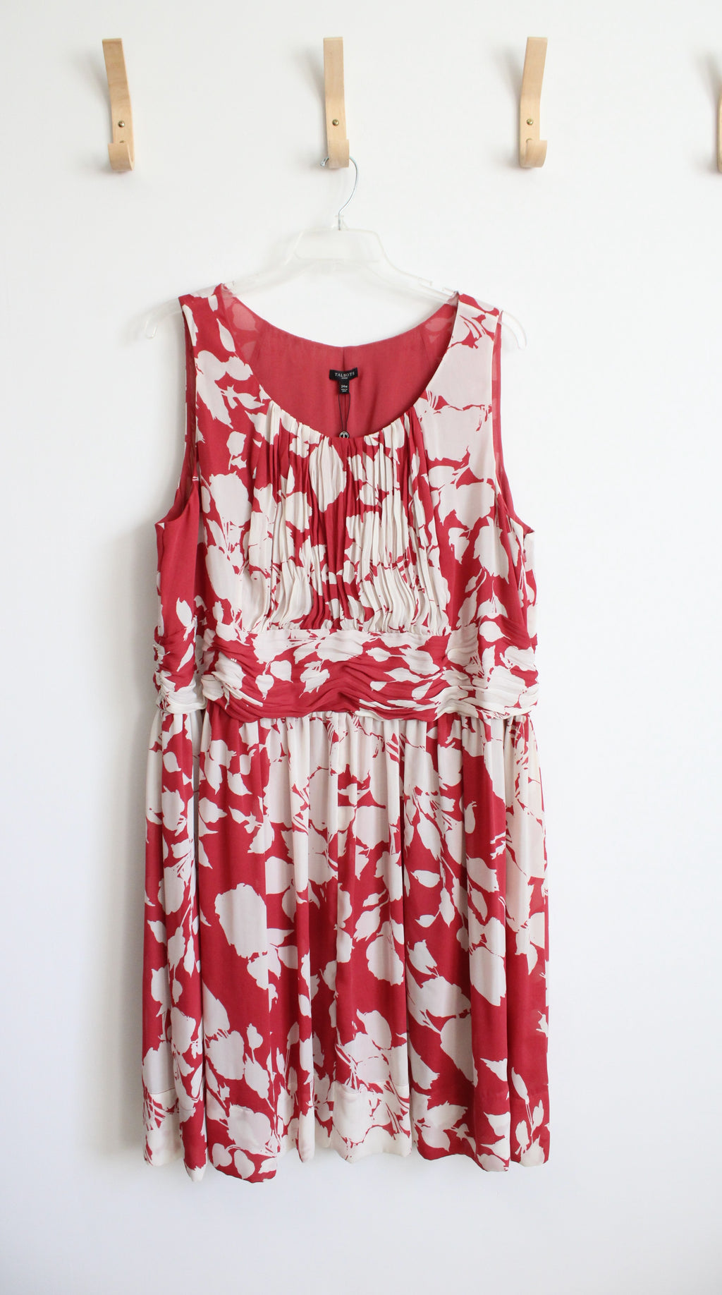 NEW Talbots Red & Cream Floral Pleated Dress | 24W