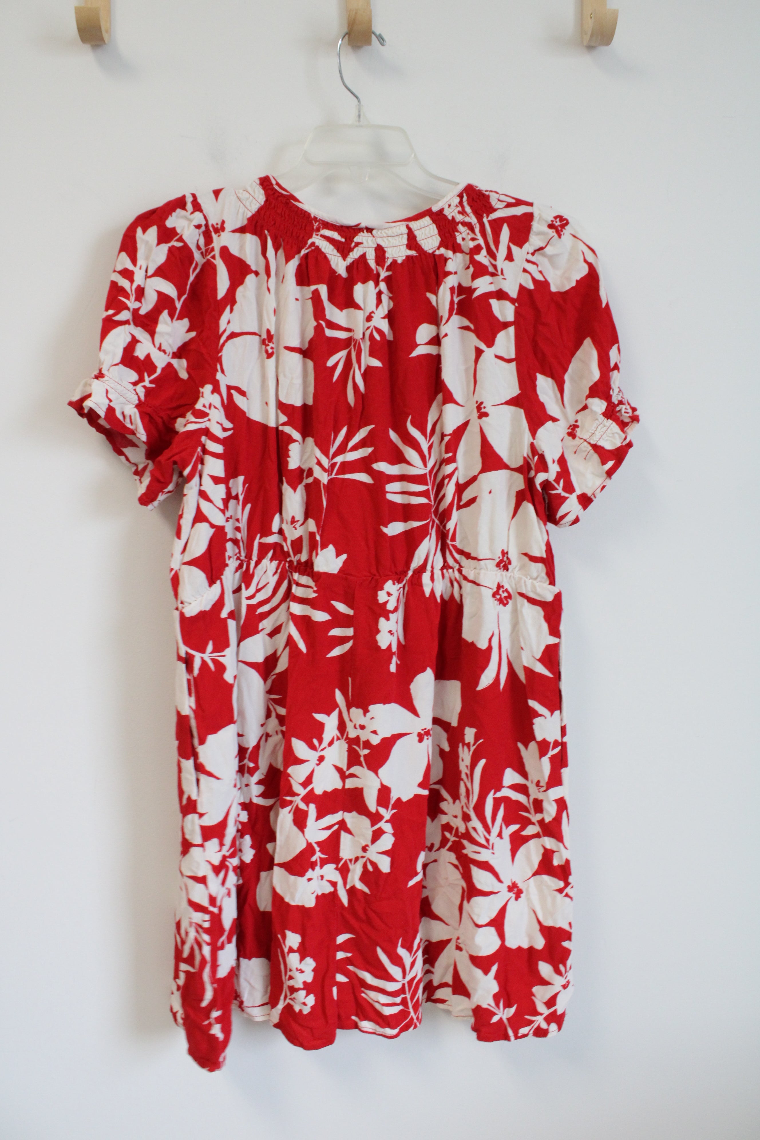 Ava & Viv Red & White Flowy Floral Dress | 1X