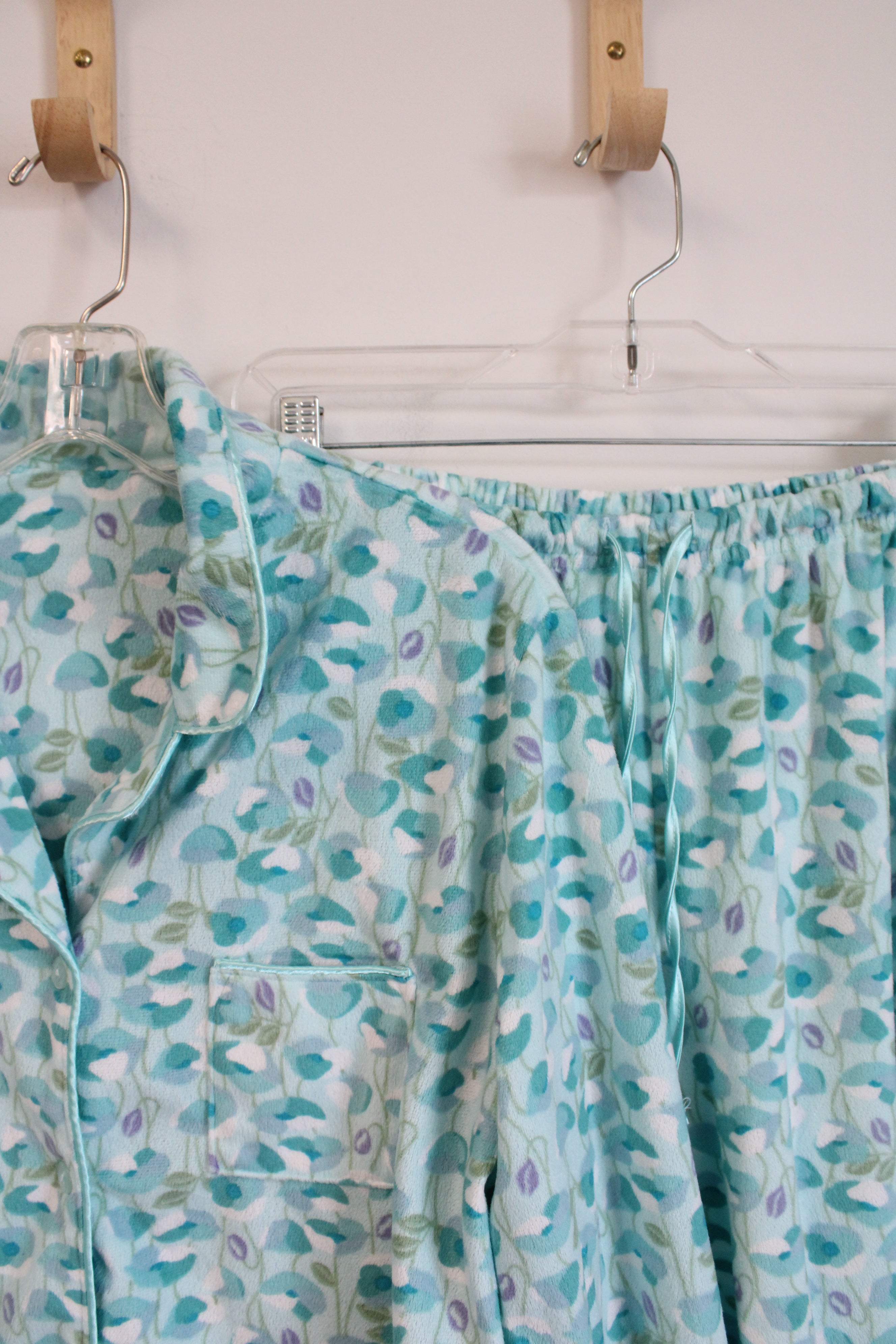 Light Blue Floral Soft Fuzzy Pajama Set | L