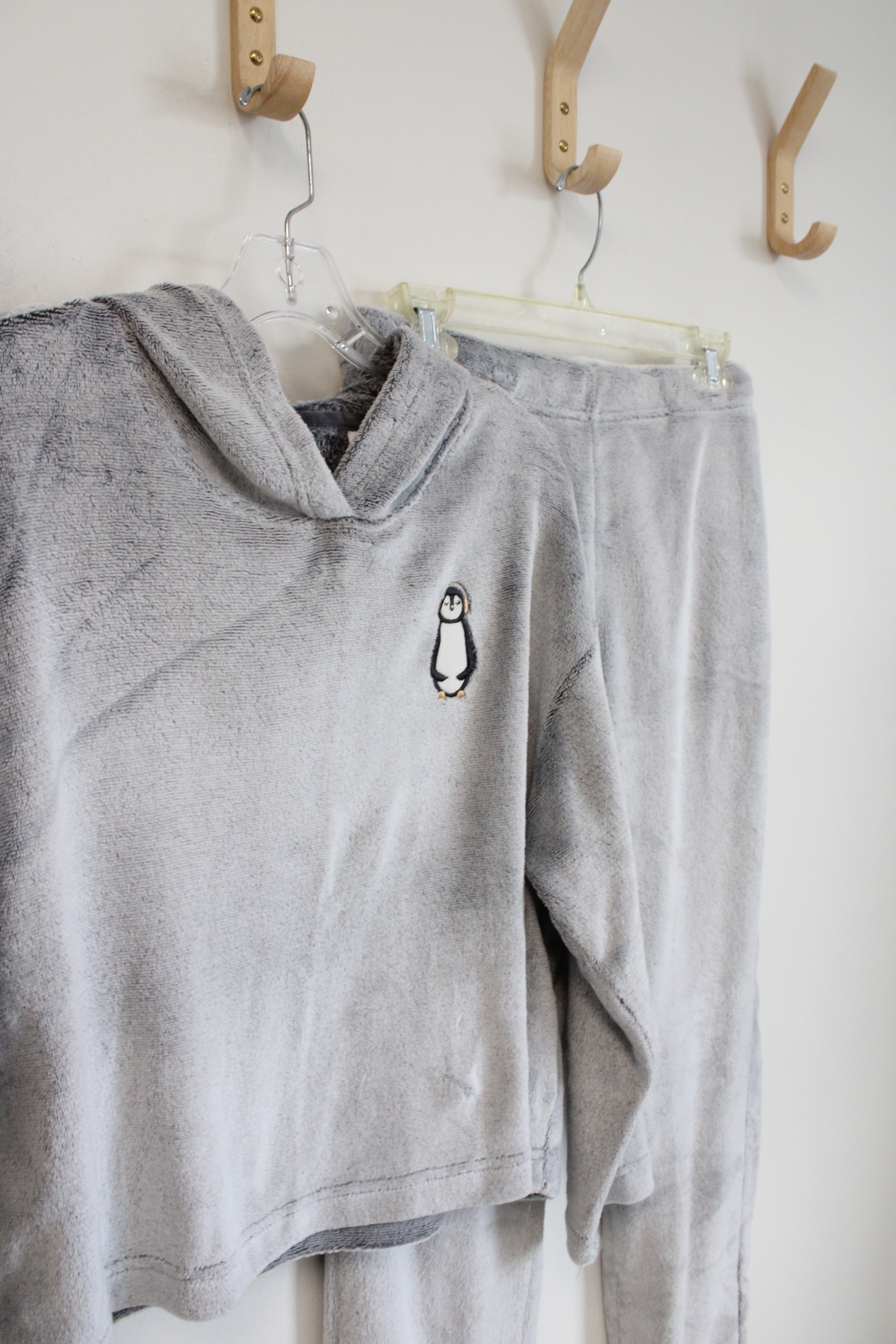 Joyspun Fuzzy Gray Penguin Hoodie & Sweatpant Set | XS