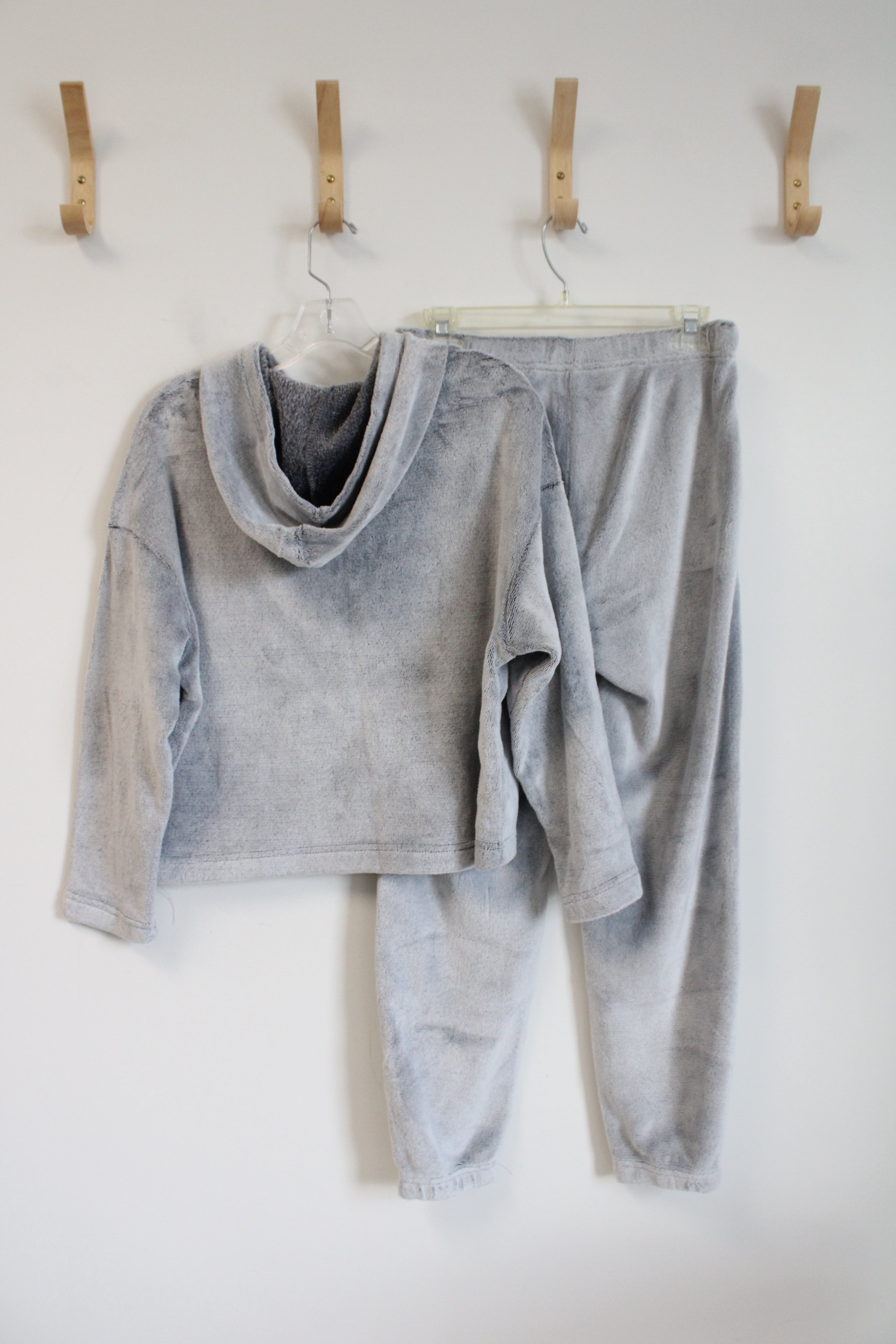 Joyspun Fuzzy Gray Penguin Hoodie & Sweatpant Set | XS