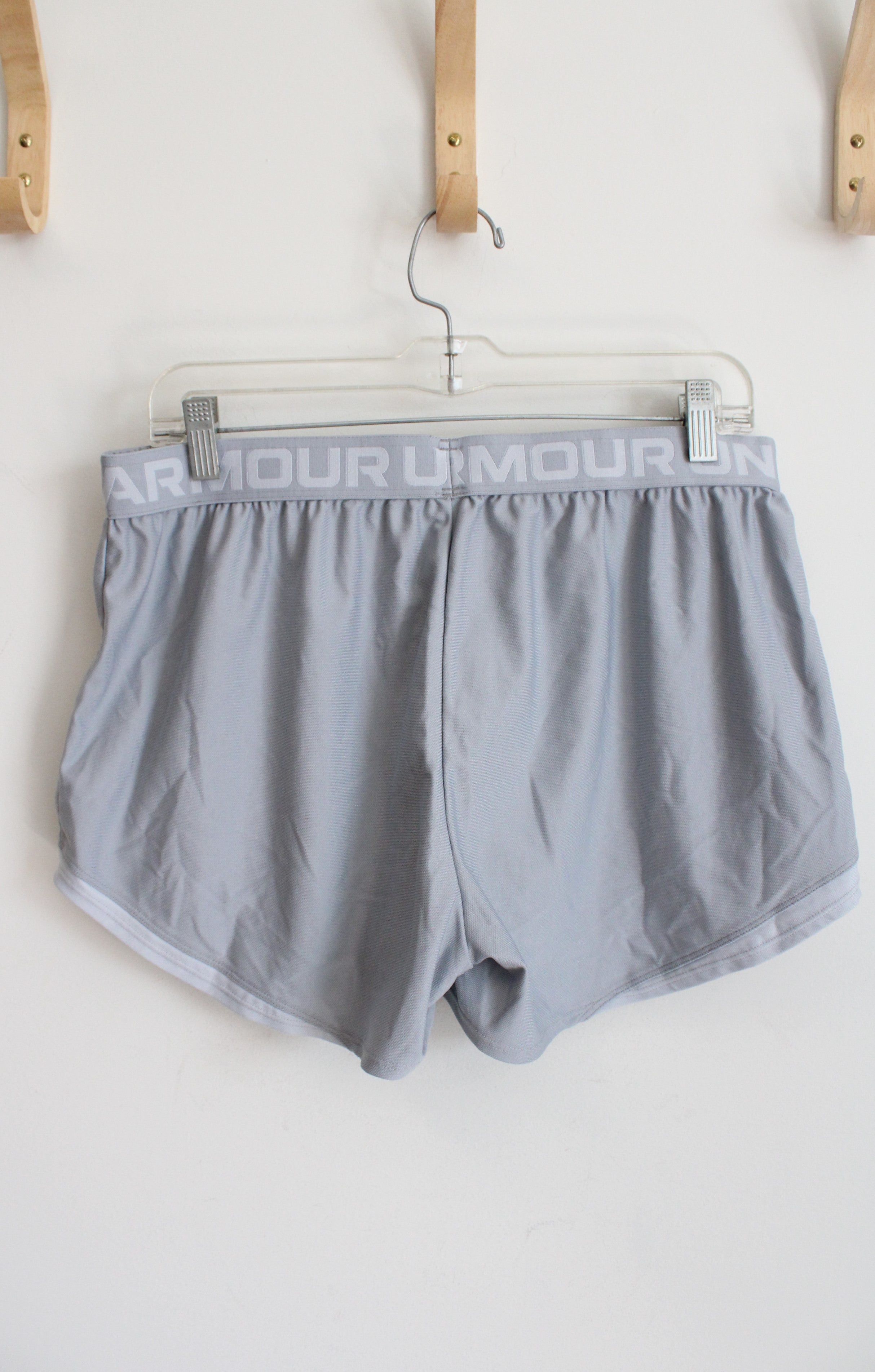 Under Armour Light Gray Athletic Shorts | XL