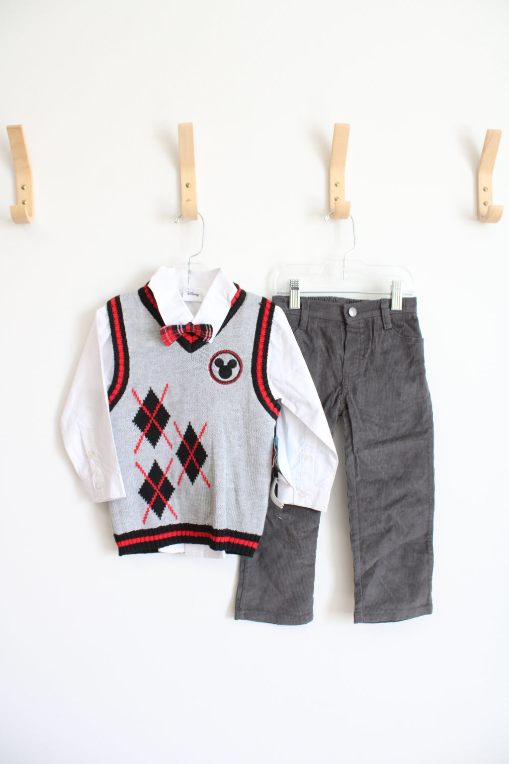 NEW Disney Junior 3-Piece Mickey Gray Argyle Vest & Gray Corduroy Pants Set | 3T
