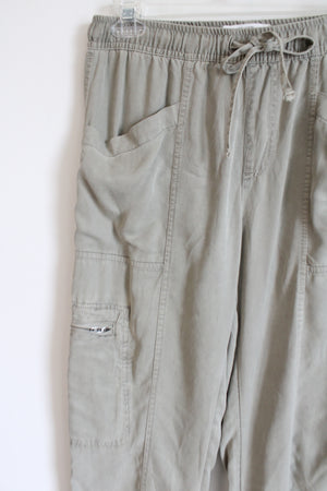 Nicole Miller New York Light Sage Green Lyocell Pant | M