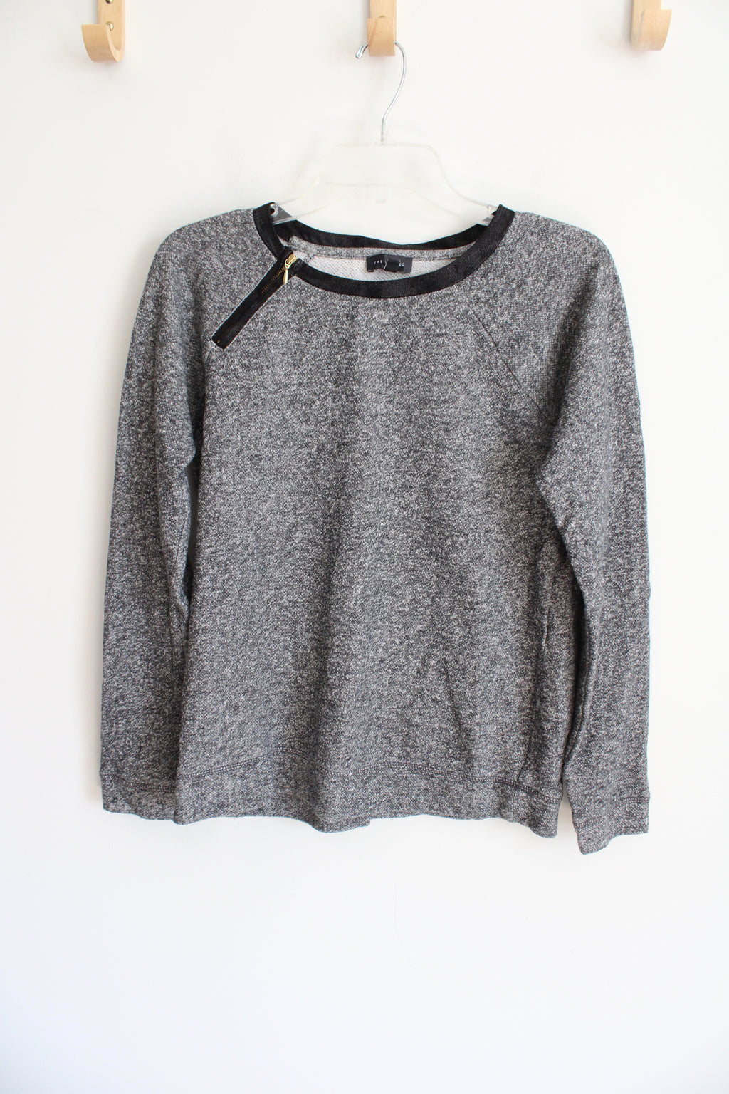 The Limited Gray Neck Zip Long Sleeved Top | S