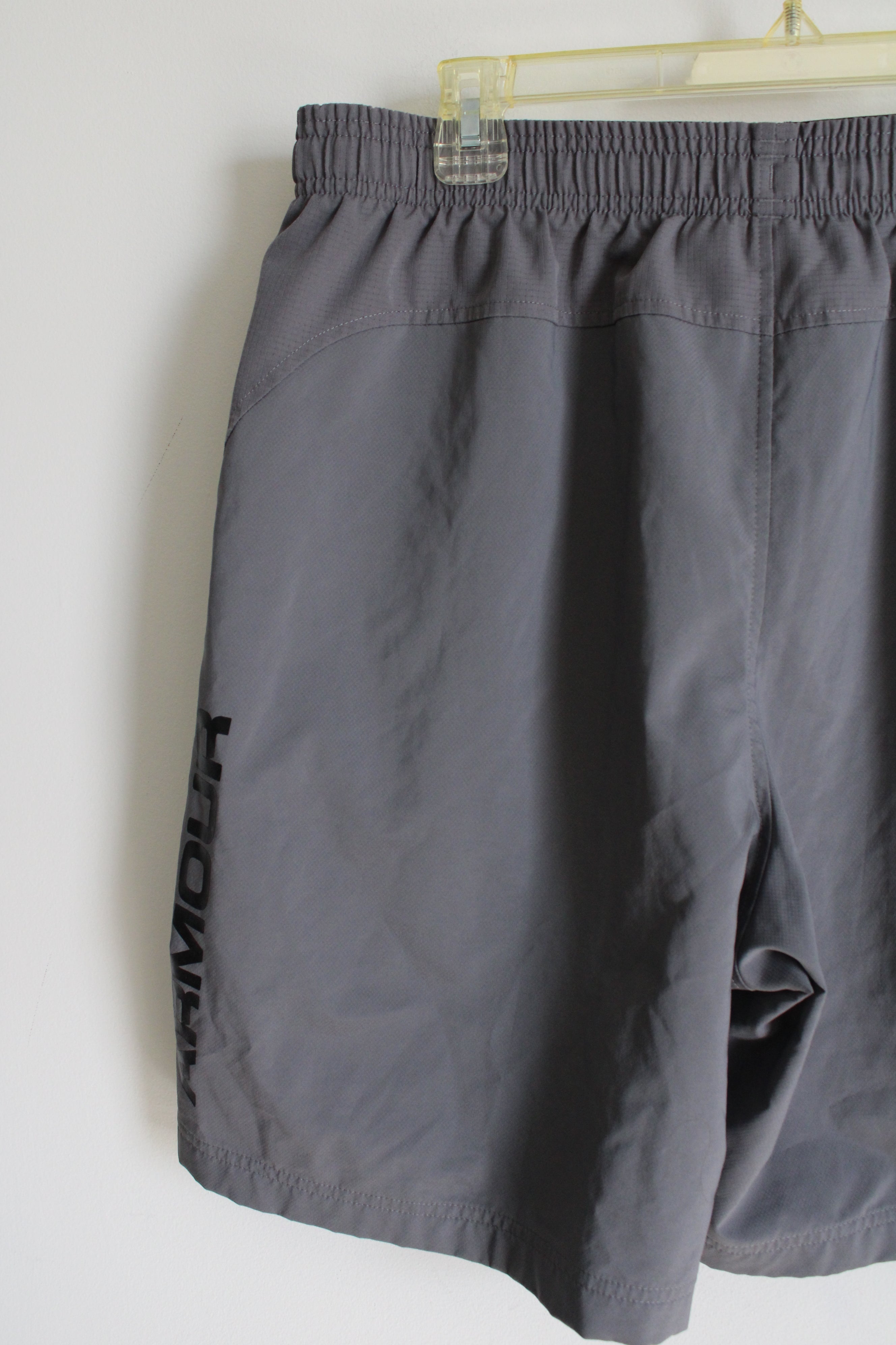 Under Armour Loose Fit Gray Athletic Shorts | L