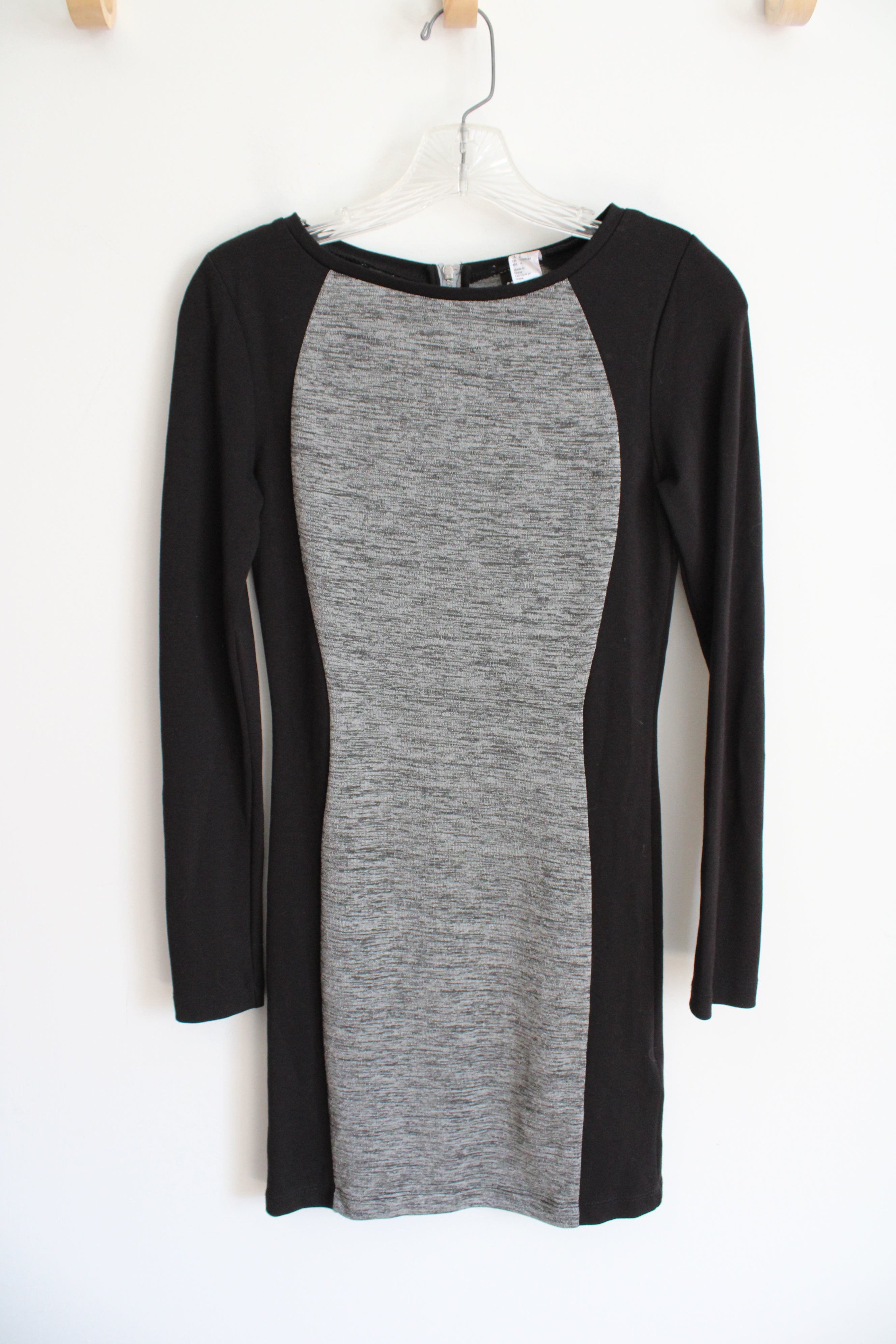 H&M Divided Black Gray Long Sleeved Mini Dress | 6