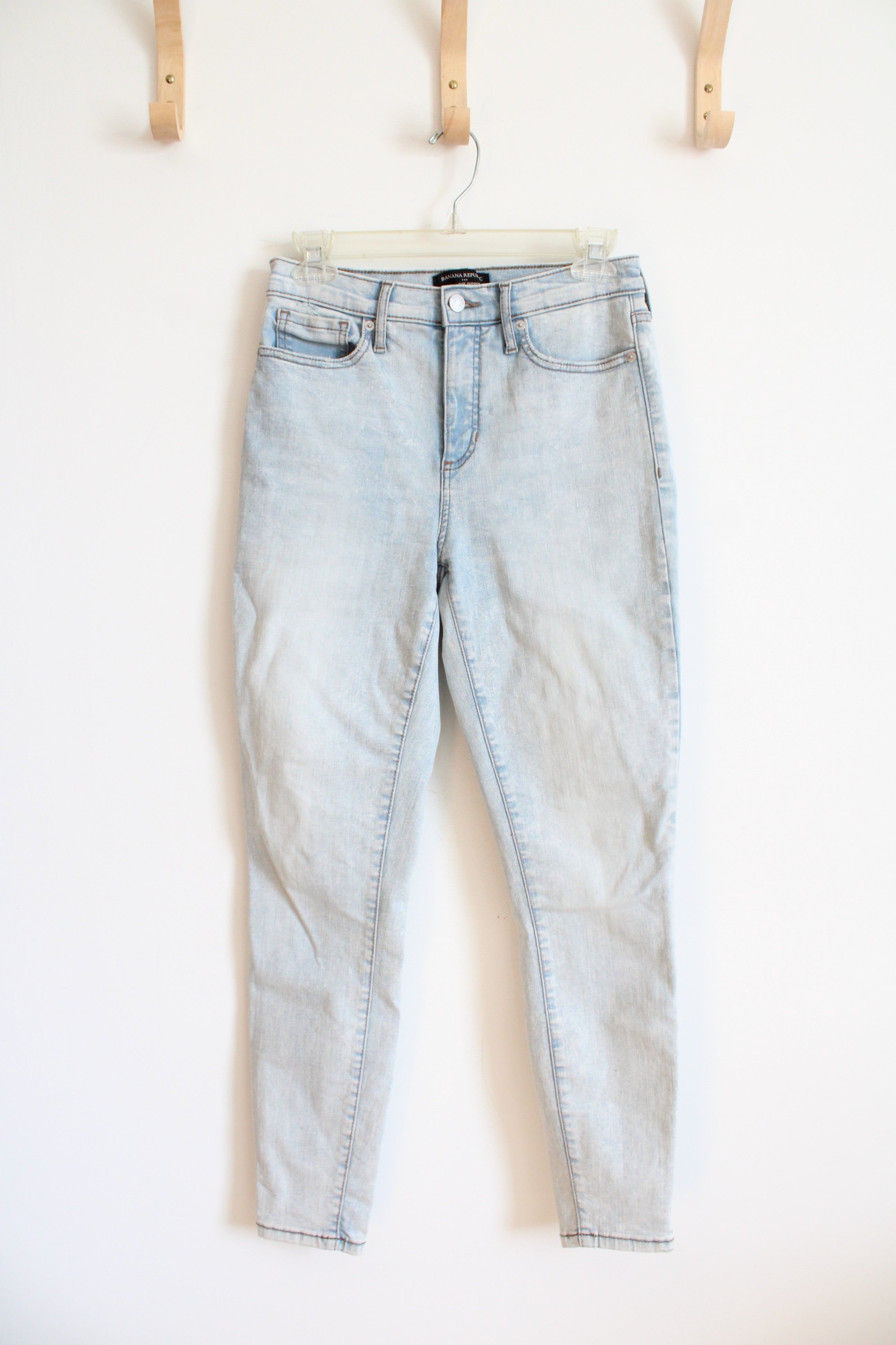 Banana Republic High-Rise Skinny Light Wash Jeans | 27/4