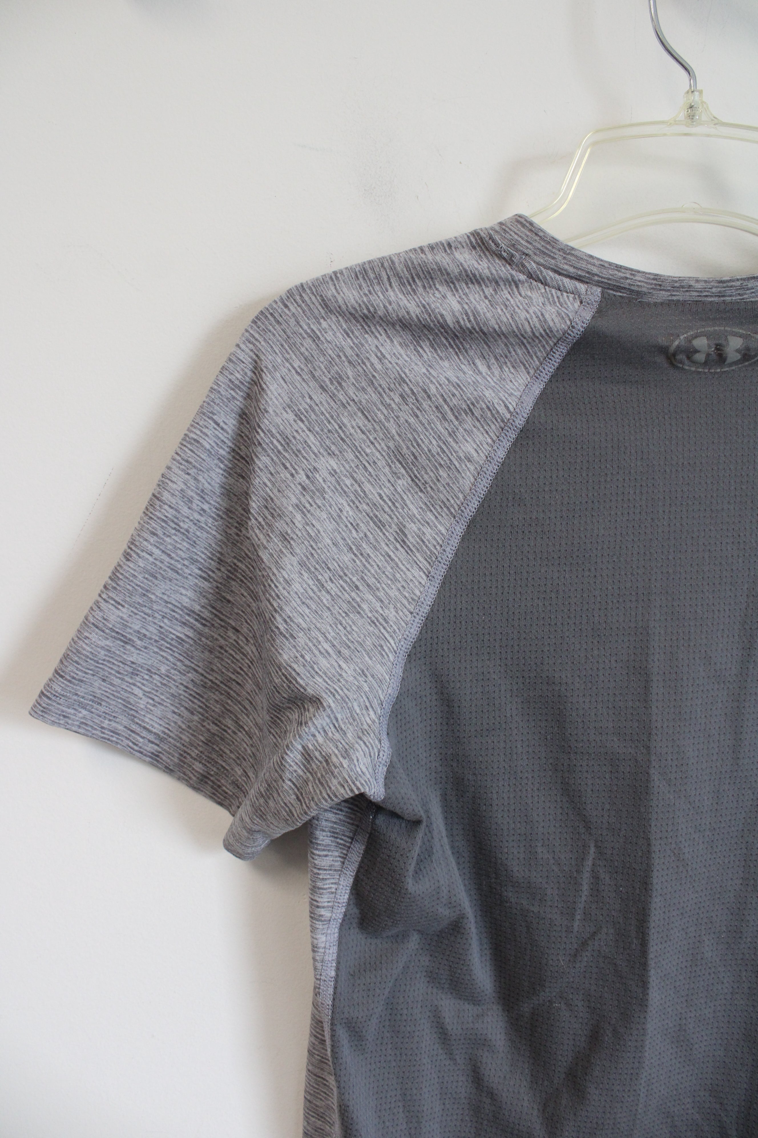 Under Armour Gray Fitted Heat Gear Top | S