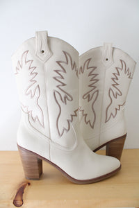 NEW Maurices White Heeled Cowgirl Boots | Size 11