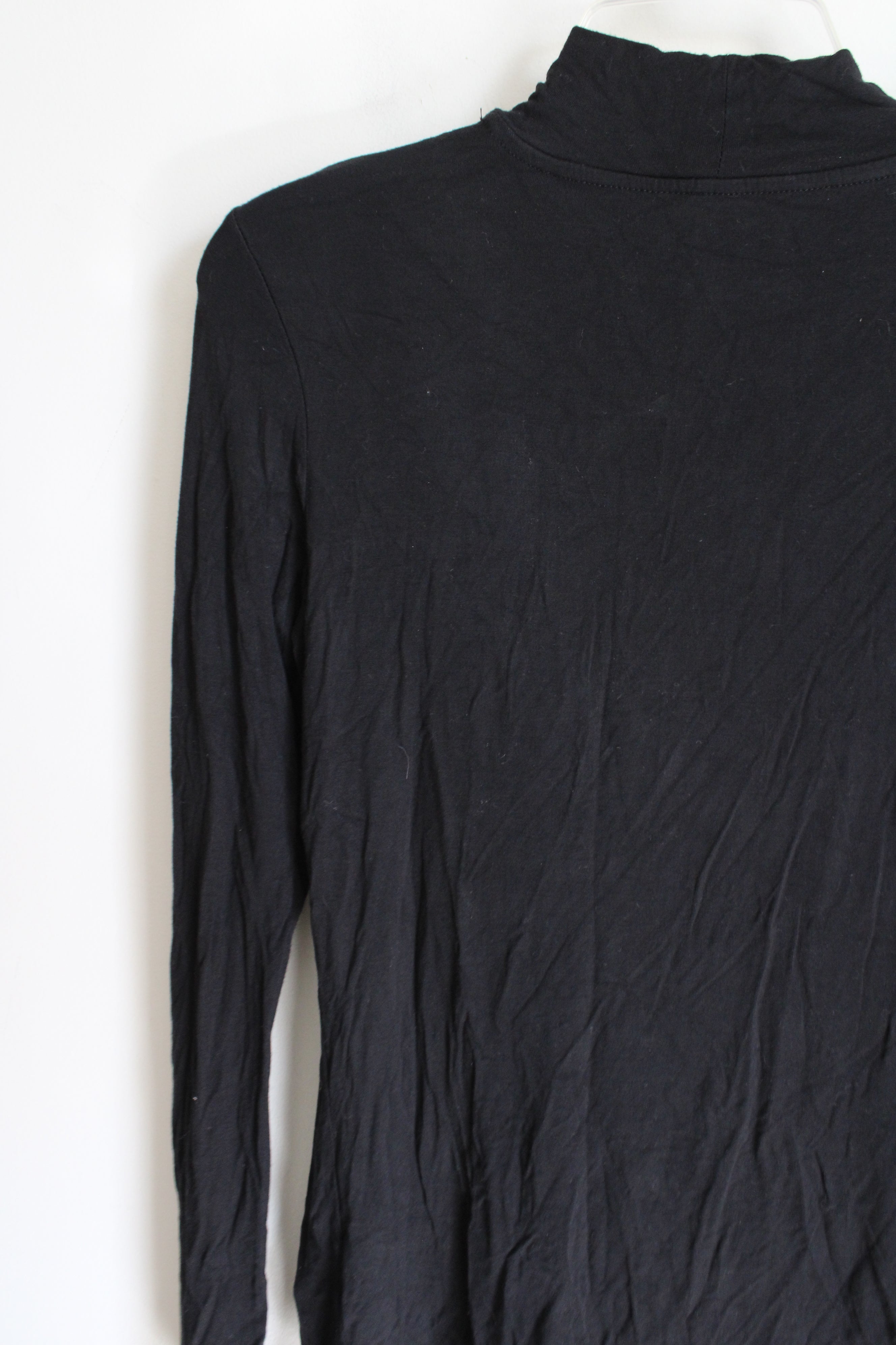 Tahari Black Long Sleeved Mock Neck Top | M