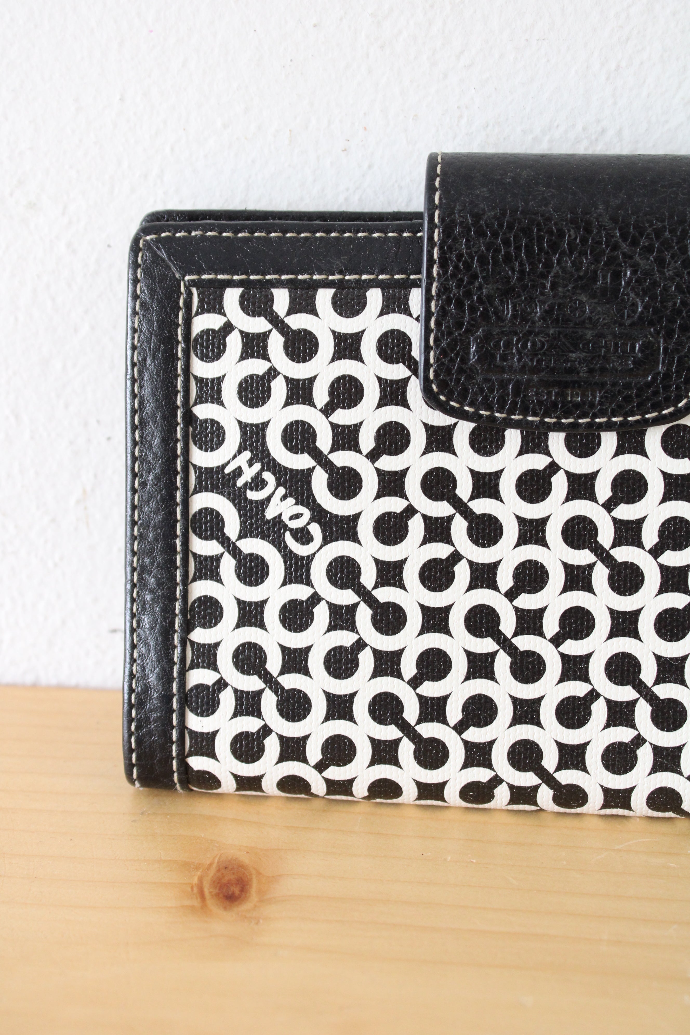 The Ultimate Guide to Black and White Coach Wallet: Style Meets Functionality