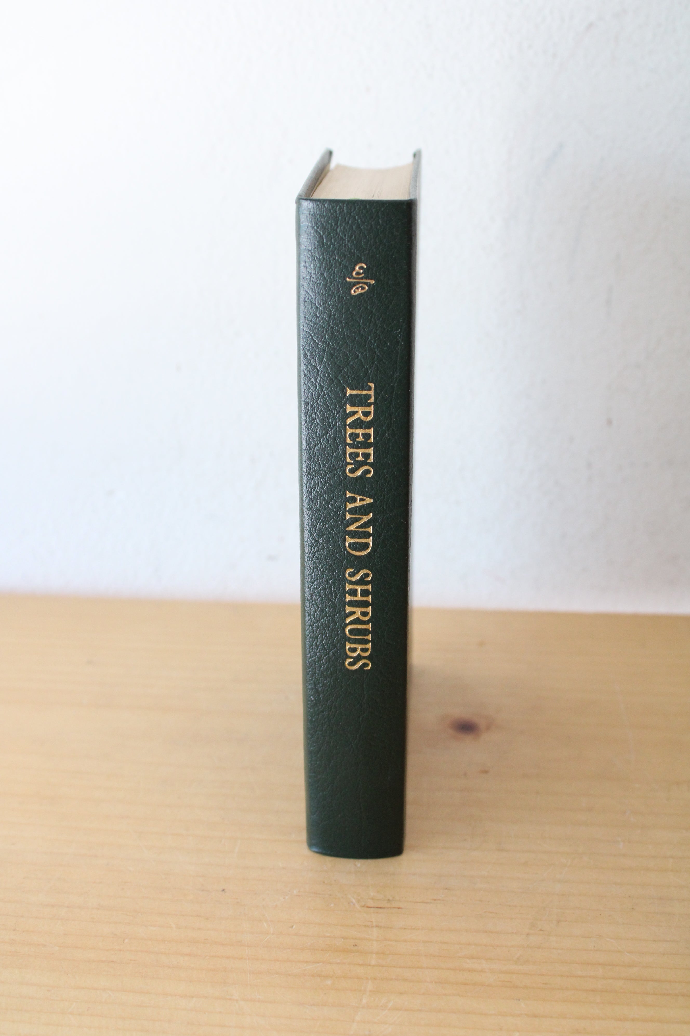 Roger Tory Peterson Field Guide Trees And Shrubs Easton Press