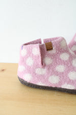 Green Comfort Nepalese Wool Pink Polka Dot Slippers | Size 39 (8)