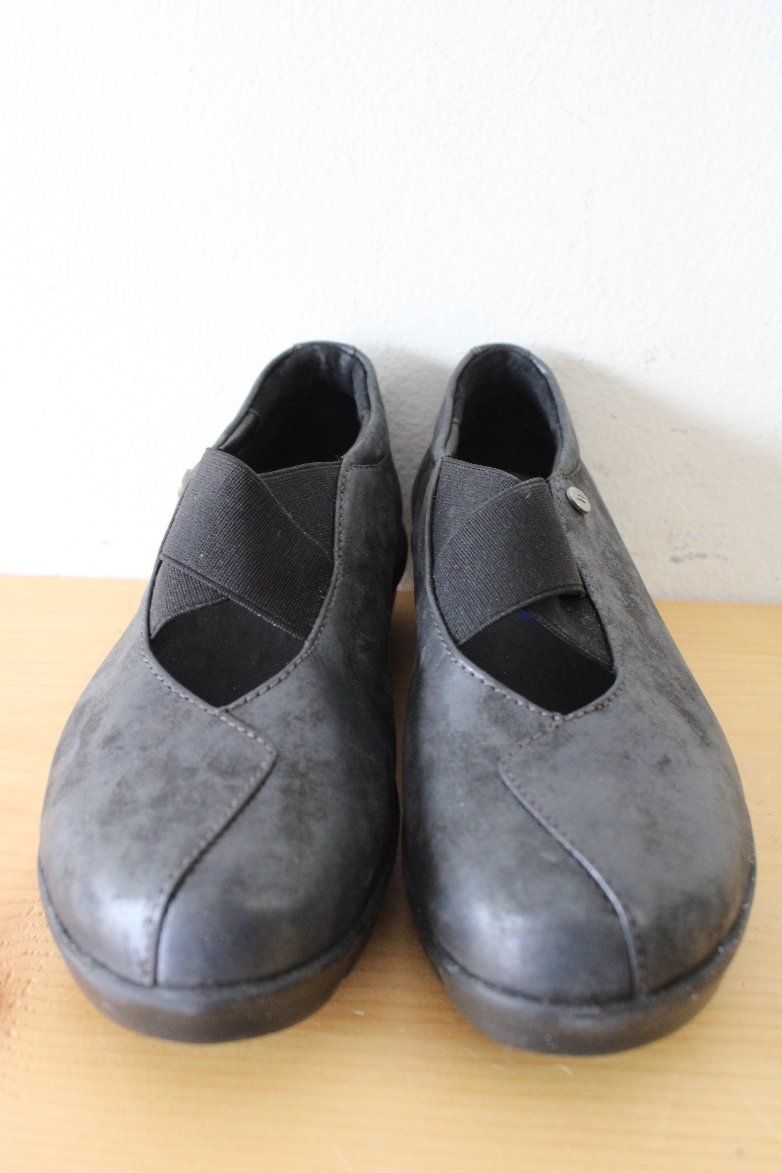 Wolky Black & Gray Slip On Shoe | Size 38 (7.5)