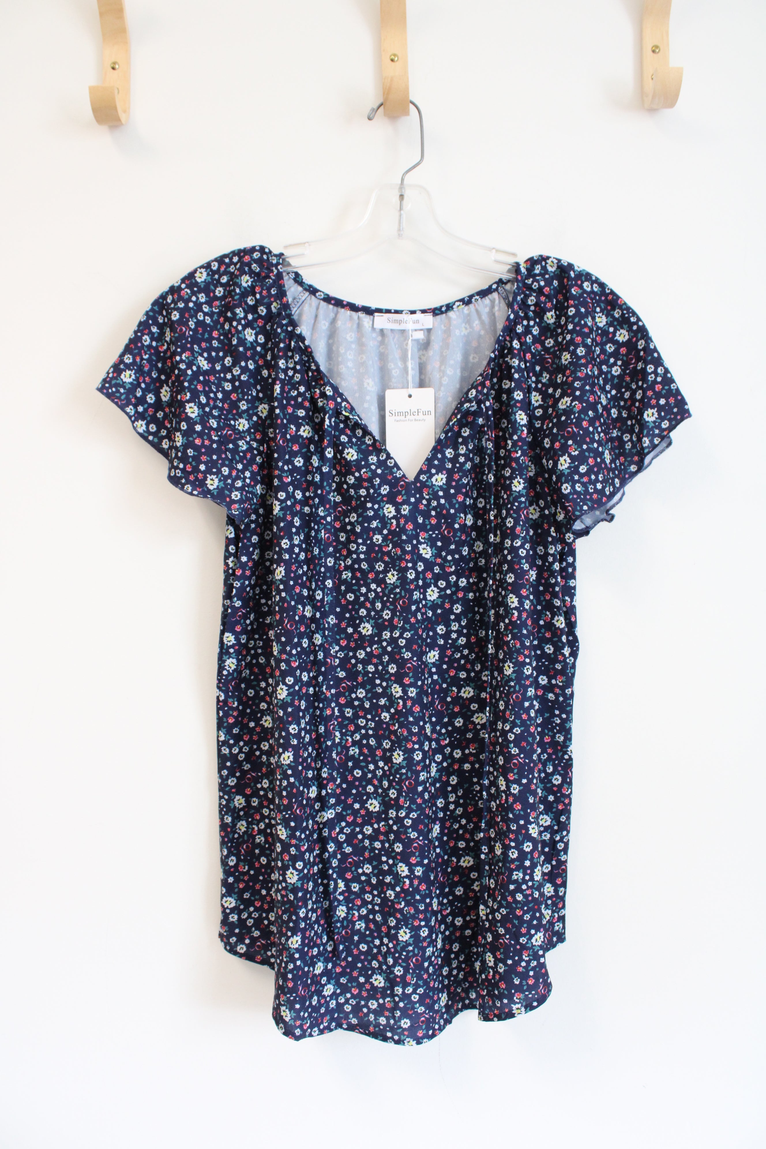 NEW Simple Fun Floral Navy Top | L