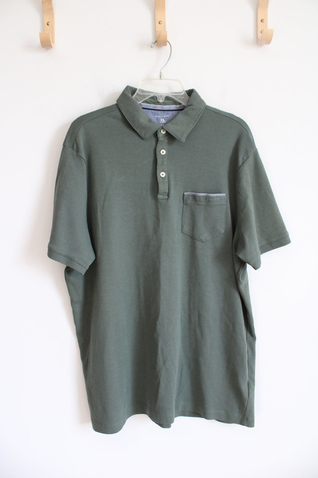 Tahari Soft Green Cotton Polo Shirt | XL