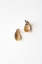 14K Yellow Gold Paisley Teardrop Shaped Vintage Stud Earrings