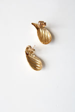 14K Yellow Gold Paisley Teardrop Shaped Vintage Stud Earrings