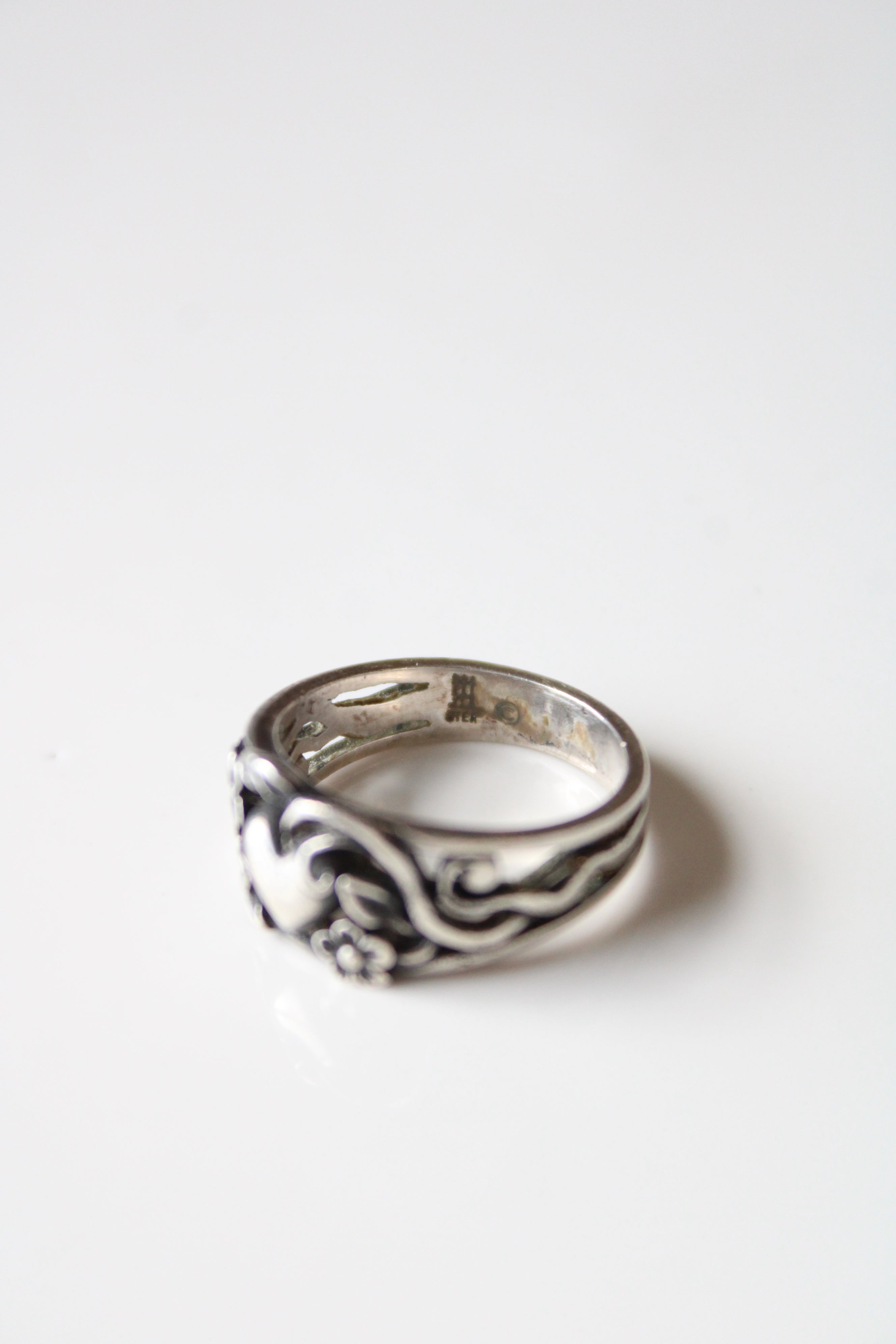 James Avery Sterling Silver Heart Floral Vine Design Ring | Size 5