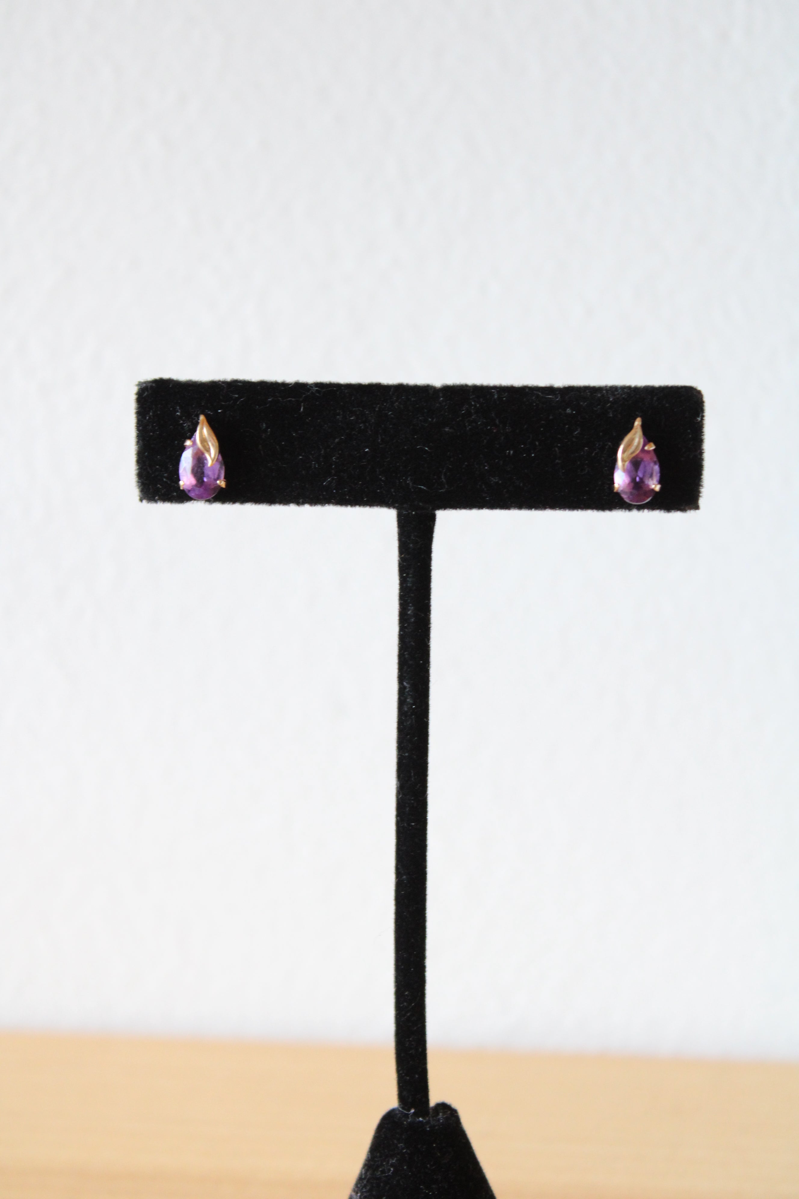 Purple Amethyst 417 Yellow Gold Teardrop Stud Earrings