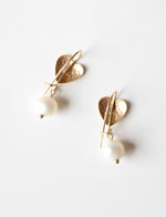 14K Yellow Gold JCM Ivory Genuine Pearl Heart Dangle Earrings