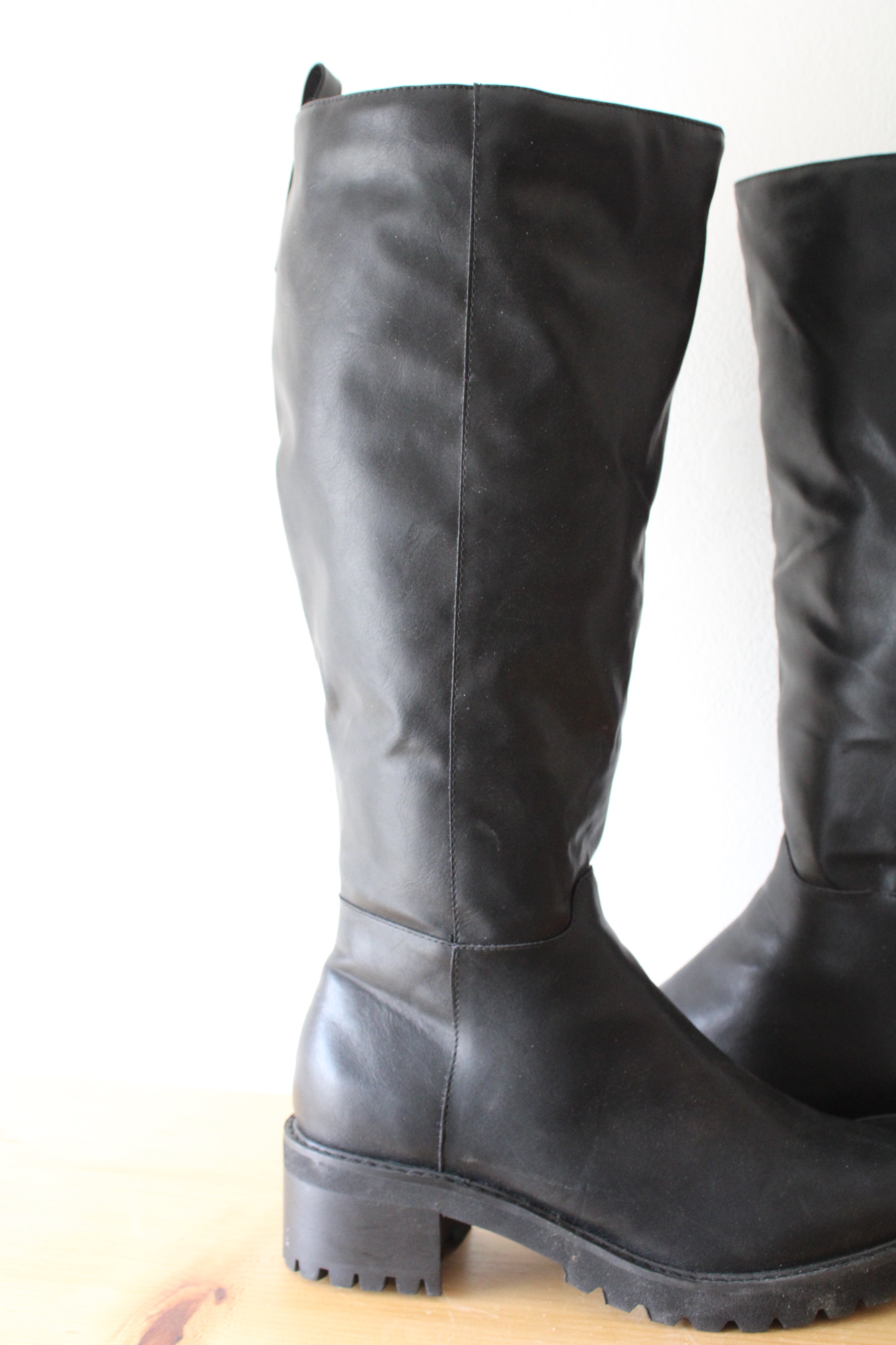 Lane Bryant Knee High Chunky Heeled Black Leather Boots | Size 10W