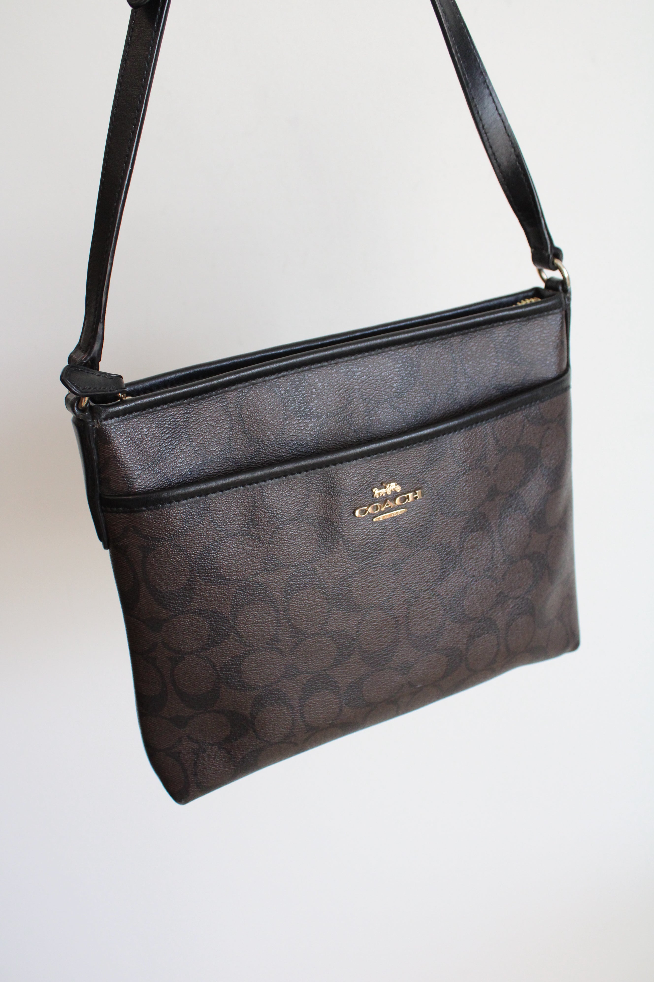 Coach Black Brown Signature Crossbody Bag Jubilee Thrift