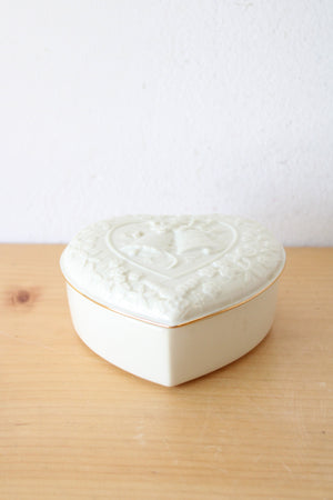 Lenox Wedding Promises Collection White Porcelain Lidded Heart Box