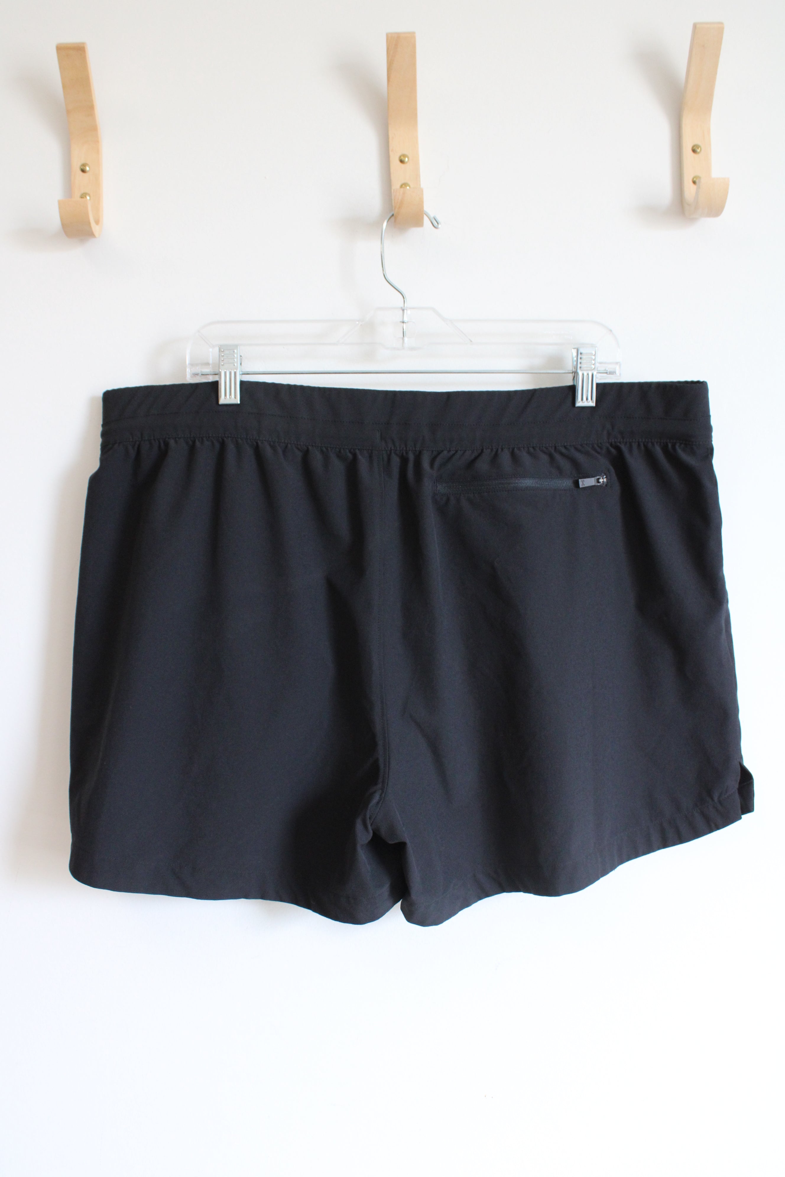 Under Armour Black Athletic Shorts | XXL