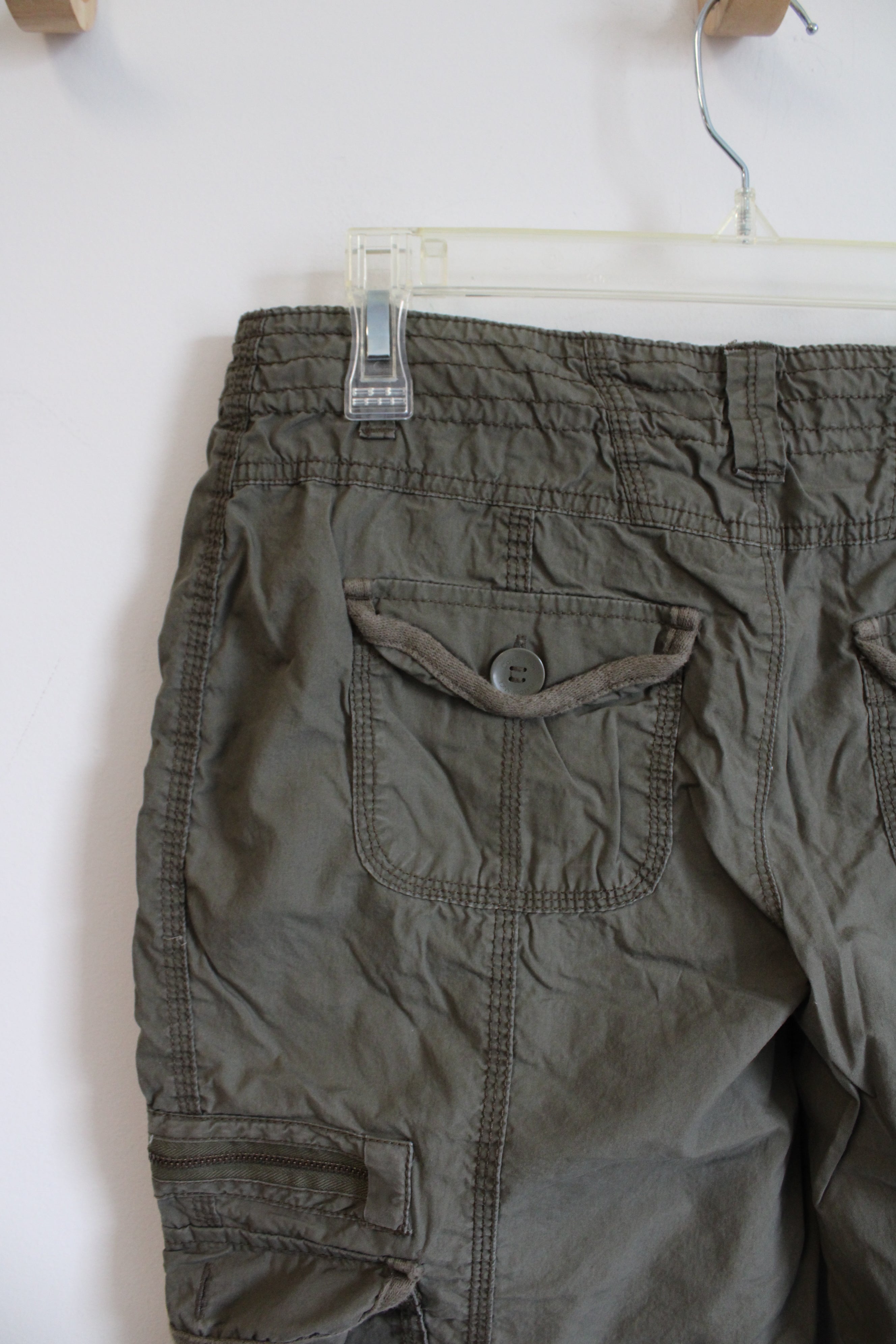 Calvin Klein Quick Dry Performance Green Cargo Capri Pants | S