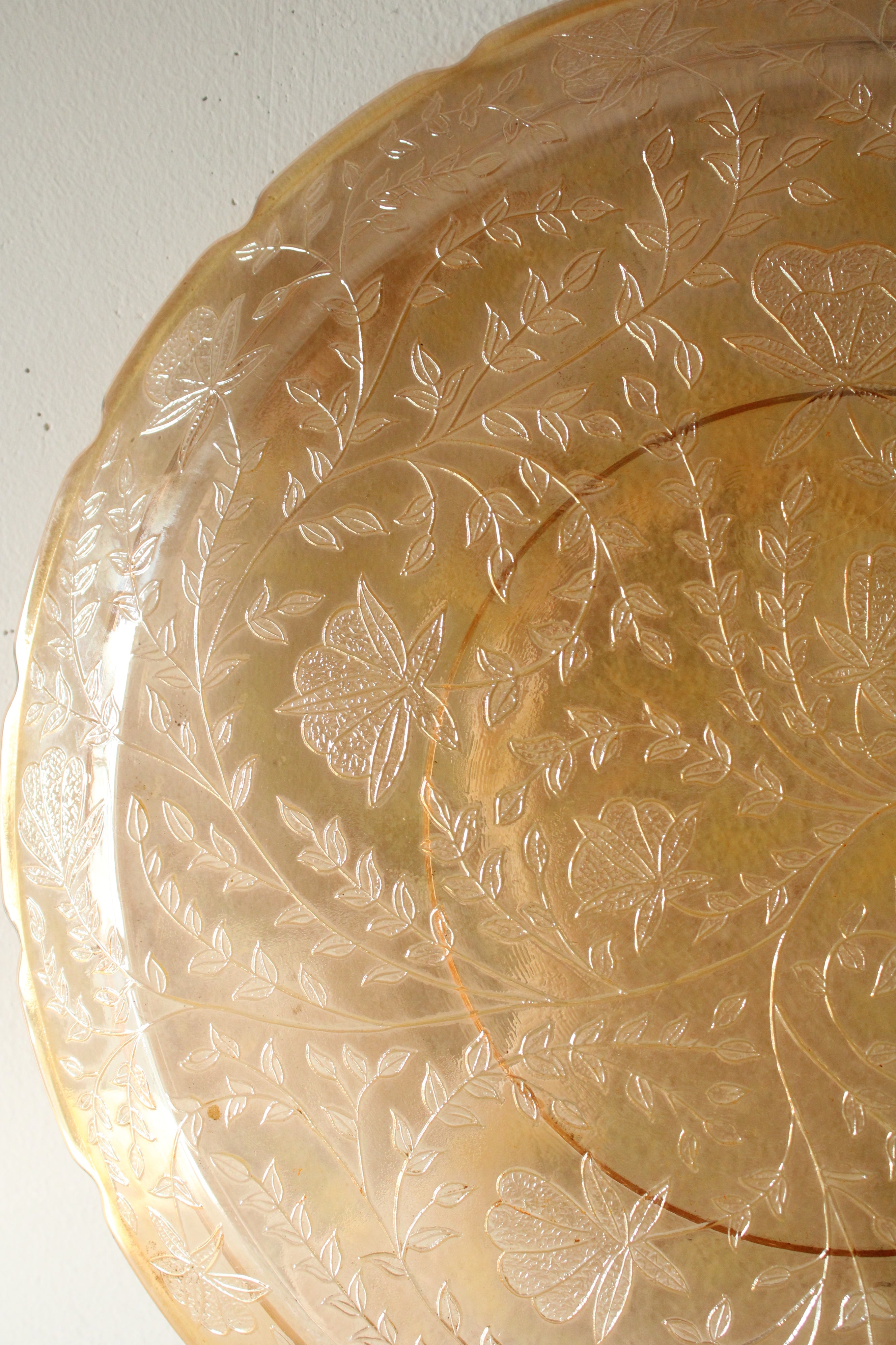 Jeanette Glass Iridescent Flora Gold Louisa Glass Platter | 13.5"