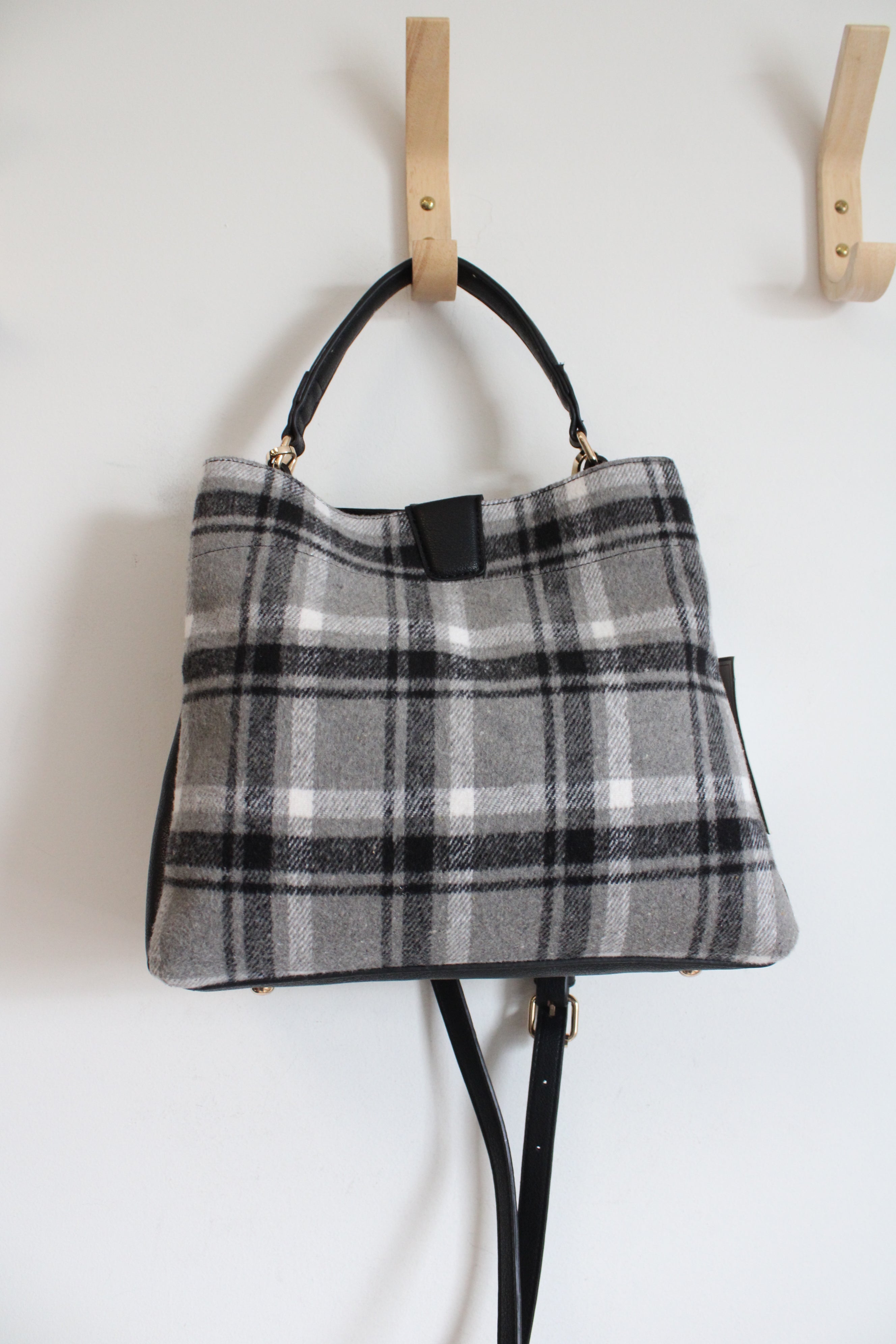 NEW Jen & Co. Gray Black & White Plaid Fabric & Leather Bag