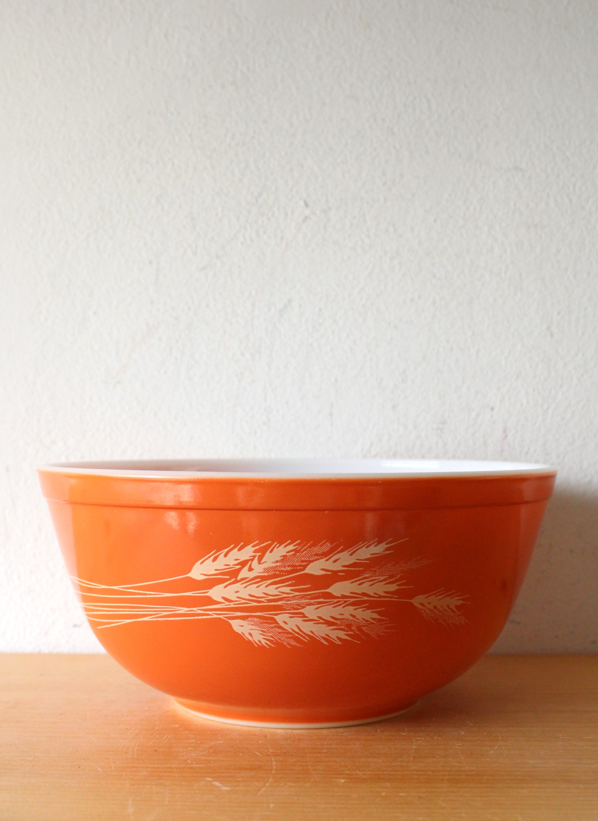 Pyrex Autumn Harvest Orange Wheat Vintage 403 2.5L Bowl