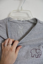 Ivory Ella Gray Organic Cotton Long Sleeved Graphic Tee | M