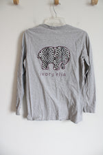 Ivory Ella Gray Organic Cotton Long Sleeved Graphic Tee | M