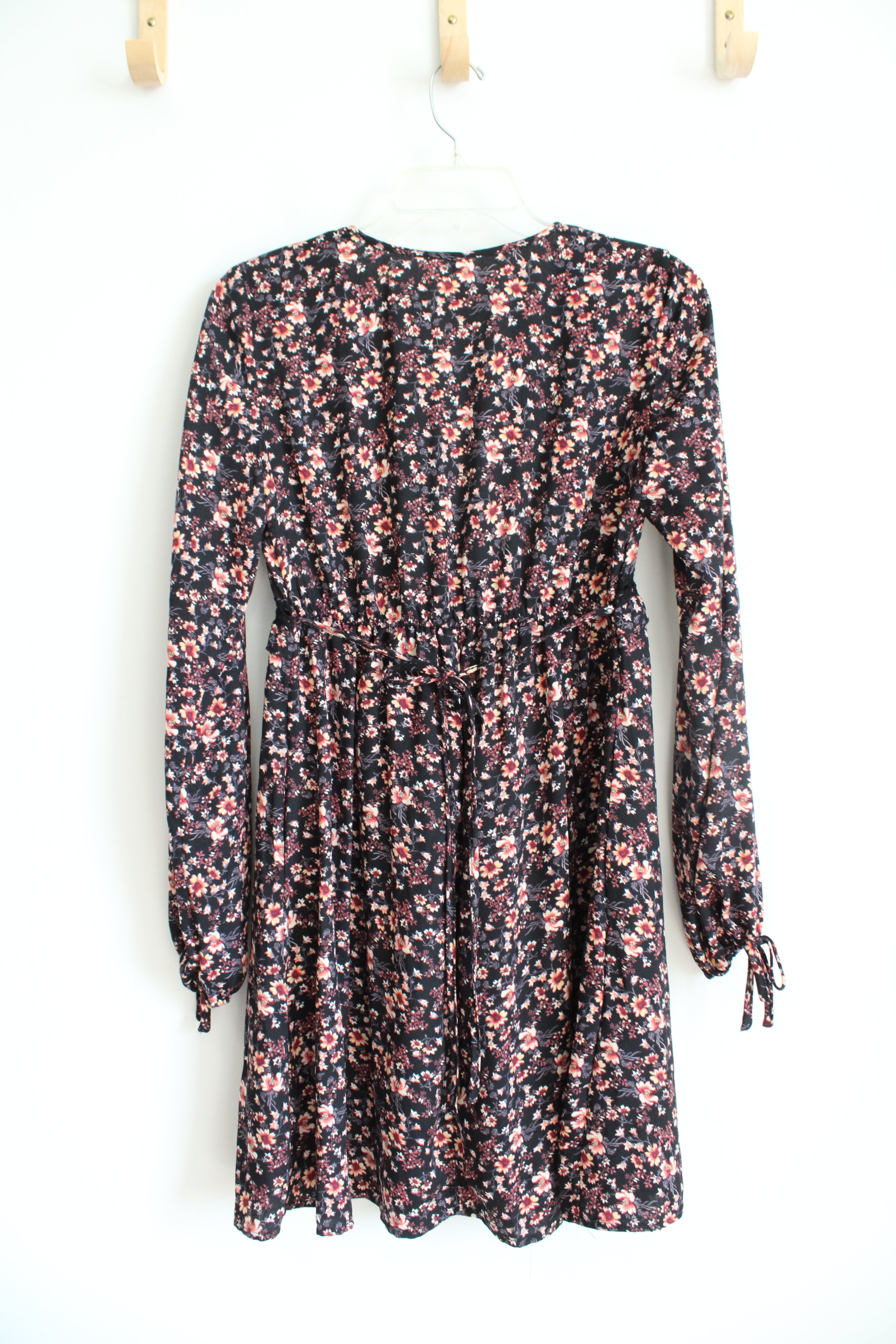 Xhilaration Black Floral Long Sleeved V-Neck Dress | S