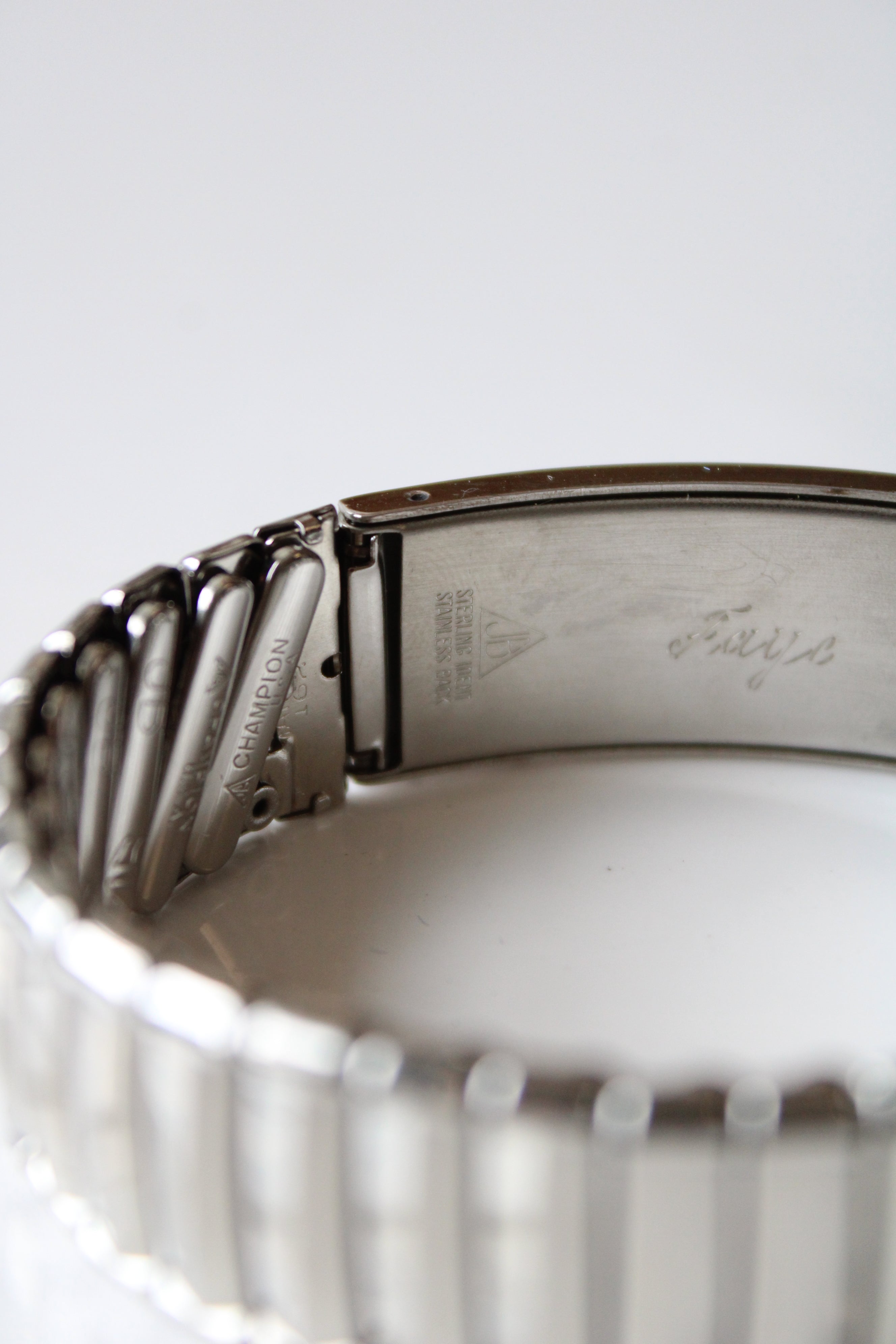 JB Photo-Vue Ident-I-Bands Personalized John. F. Arnold Name Sterling Bracelet