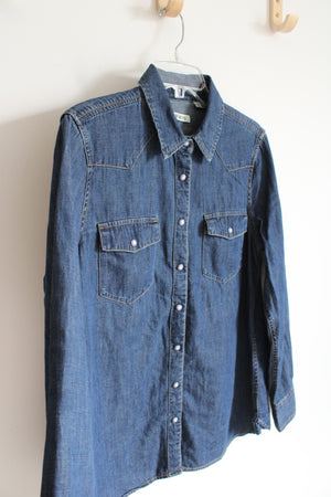 Orvis Denim Pearl Snap Button Up Long Sleeved Shirt | M