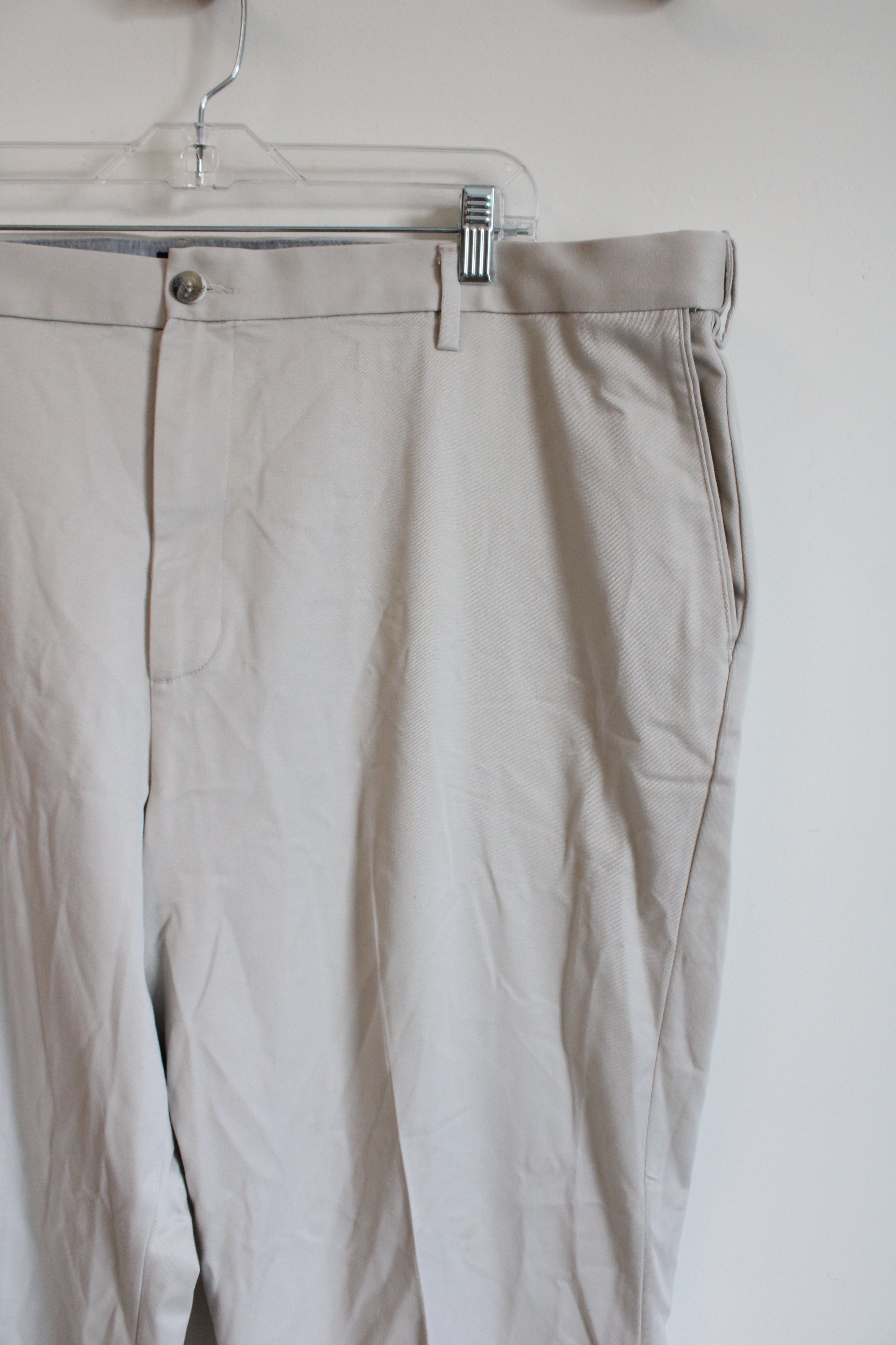 Dockers Light Khaki Pants | 44X32