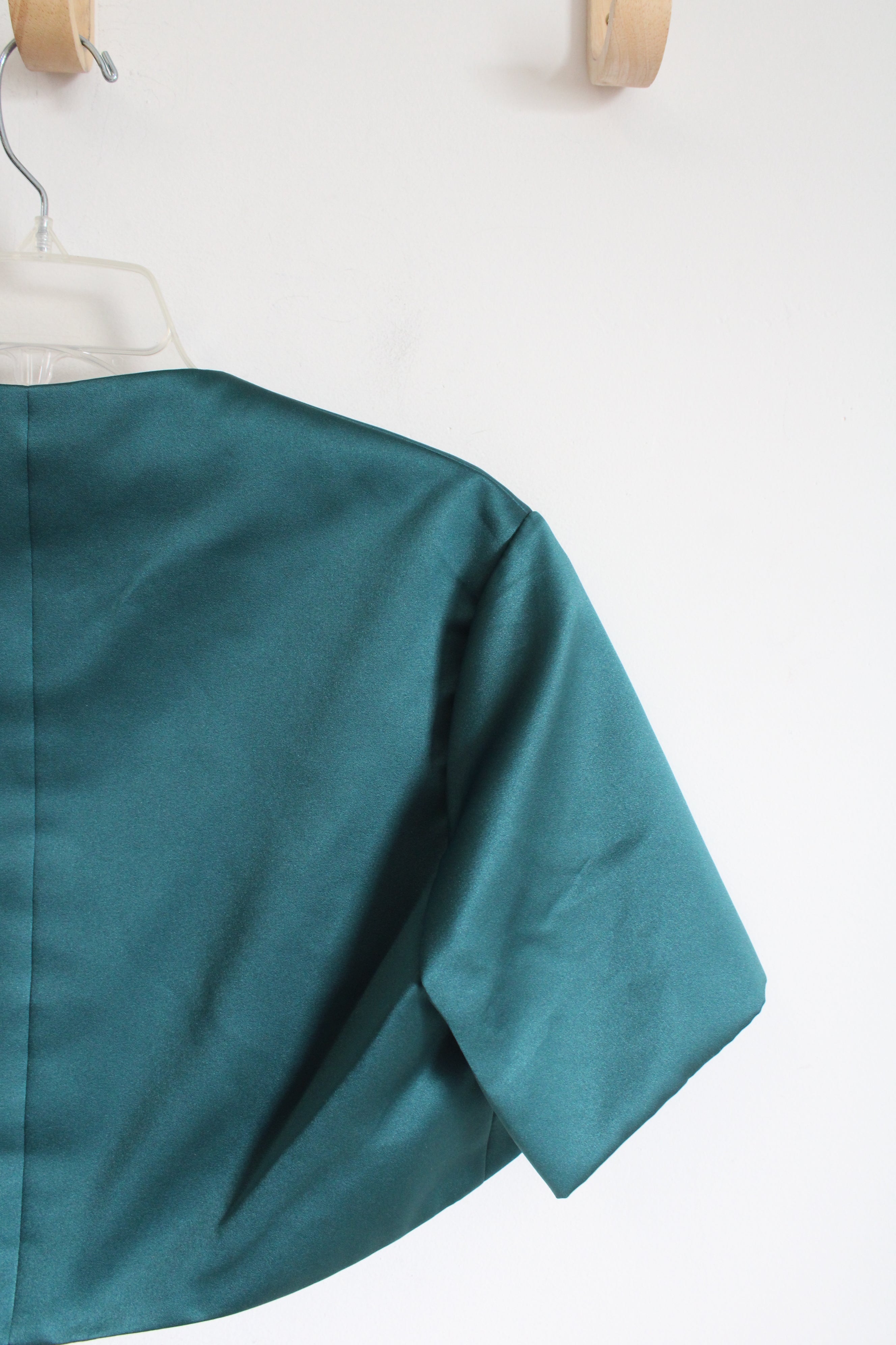 Green Satin Short Sleeved Shrug | 10