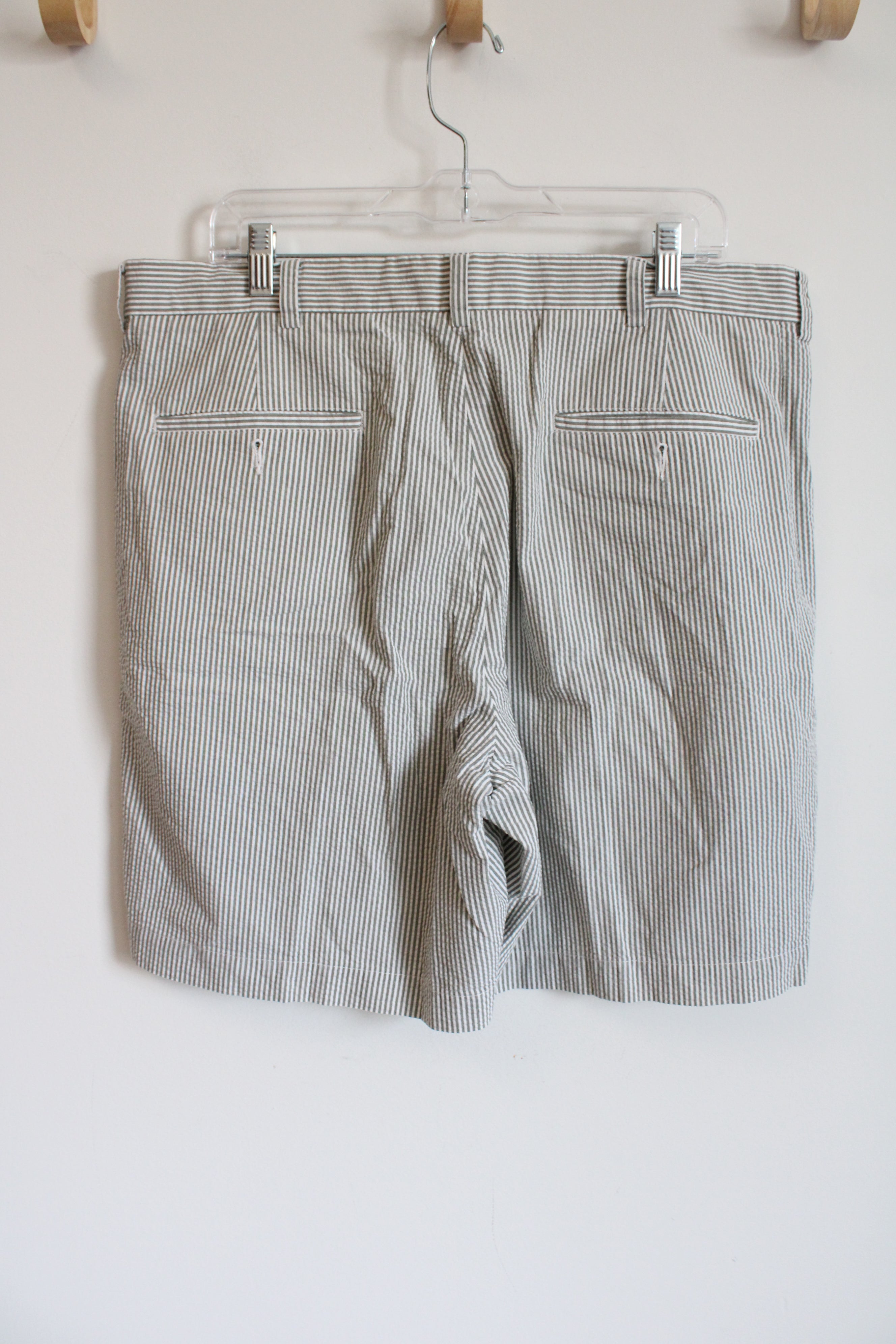 346 Brooks Brothers Green White Pinstripe Shorts | 38