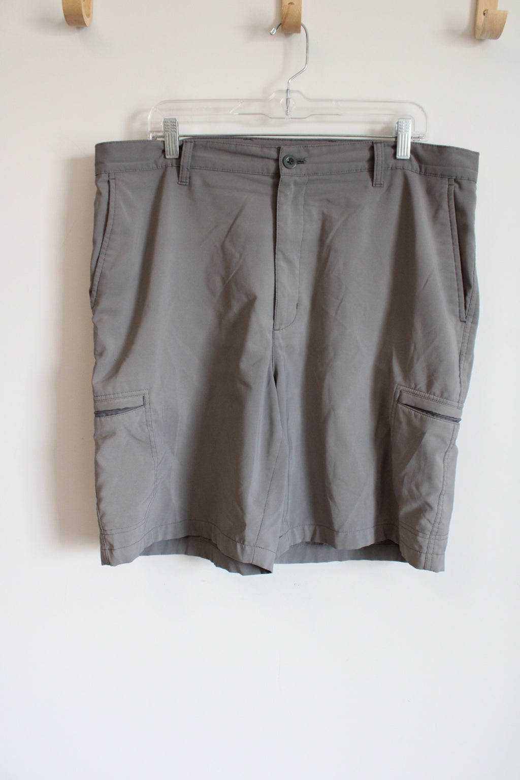 Chaps Golf Gray Shorts | 36