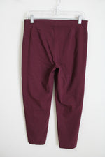 Croft & Barrow Stretch Maroon Pixie Pant | 10