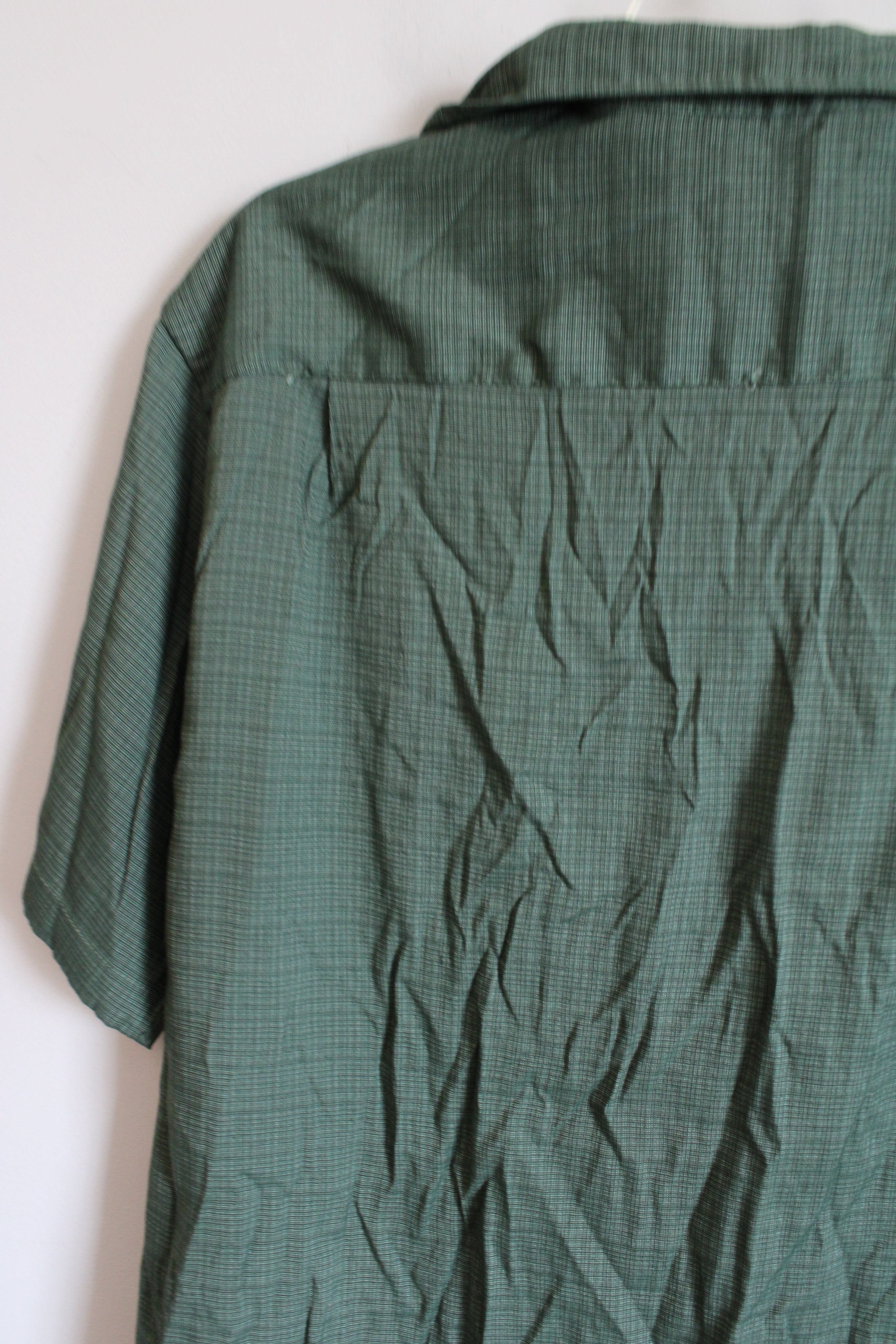 Van Heusen Air Green Button Down Shirt | XL 17-17 1/2