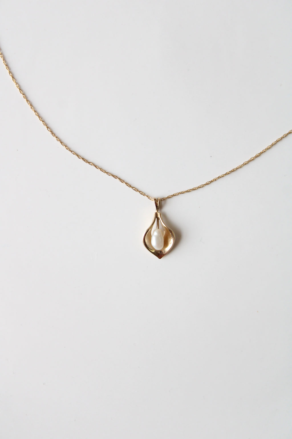 Calla Lily Genuine Pearl Pendant 14KT Gold Necklace