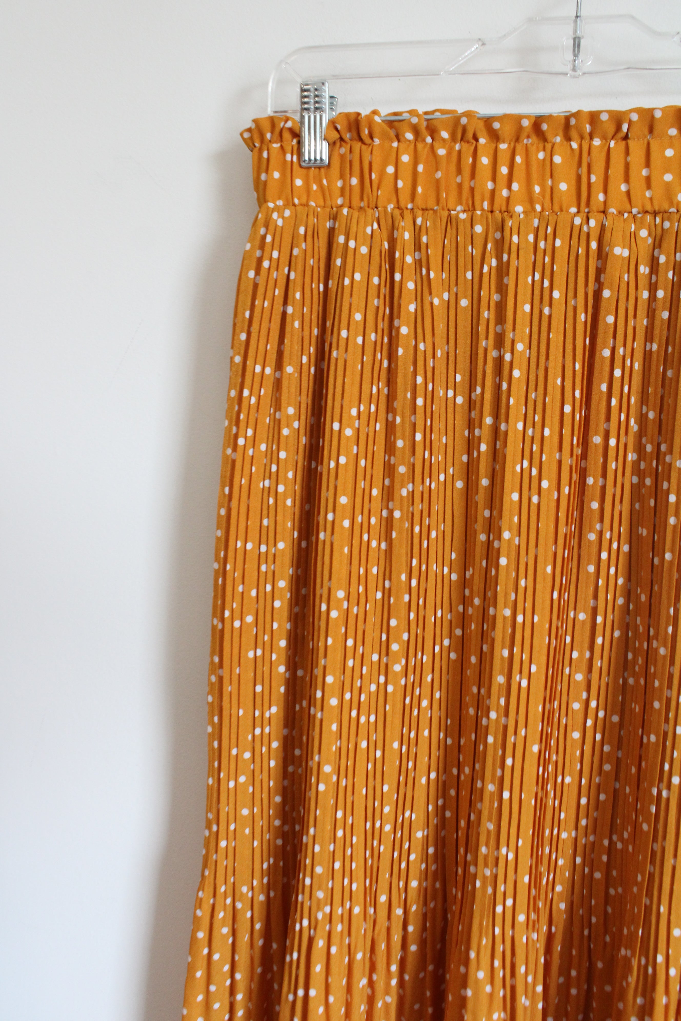 Exlura Yellow Polka Dotted Pleated Skirt | L