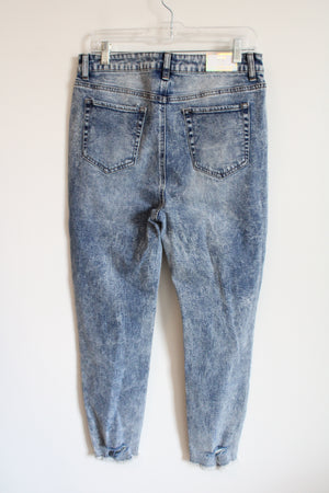 NEW Tinseltown The Hi-Rise Distressed Mom Jean | 13/31