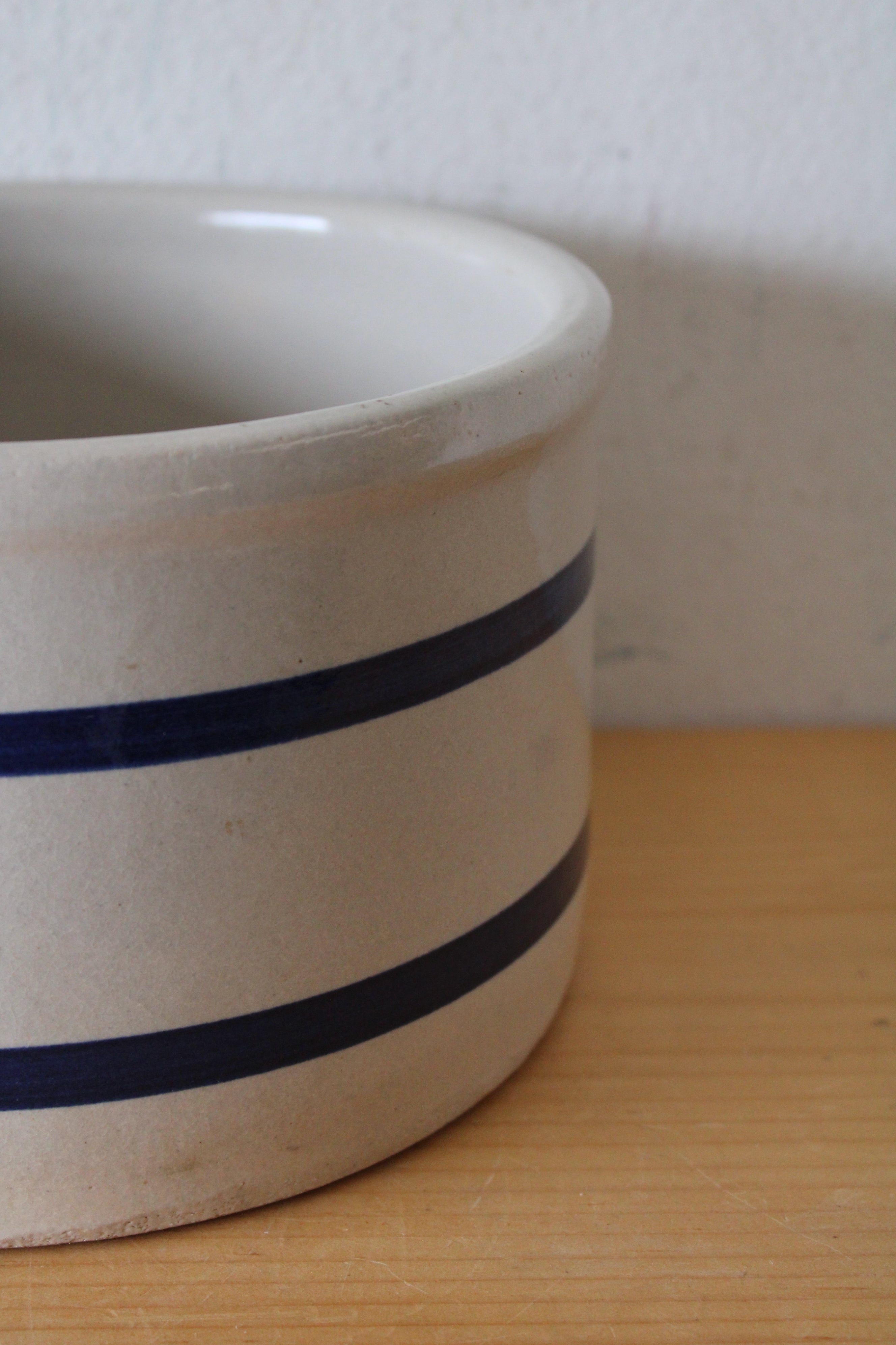 Robinson Ransbottom Blue Striped Large Stoneware Crock