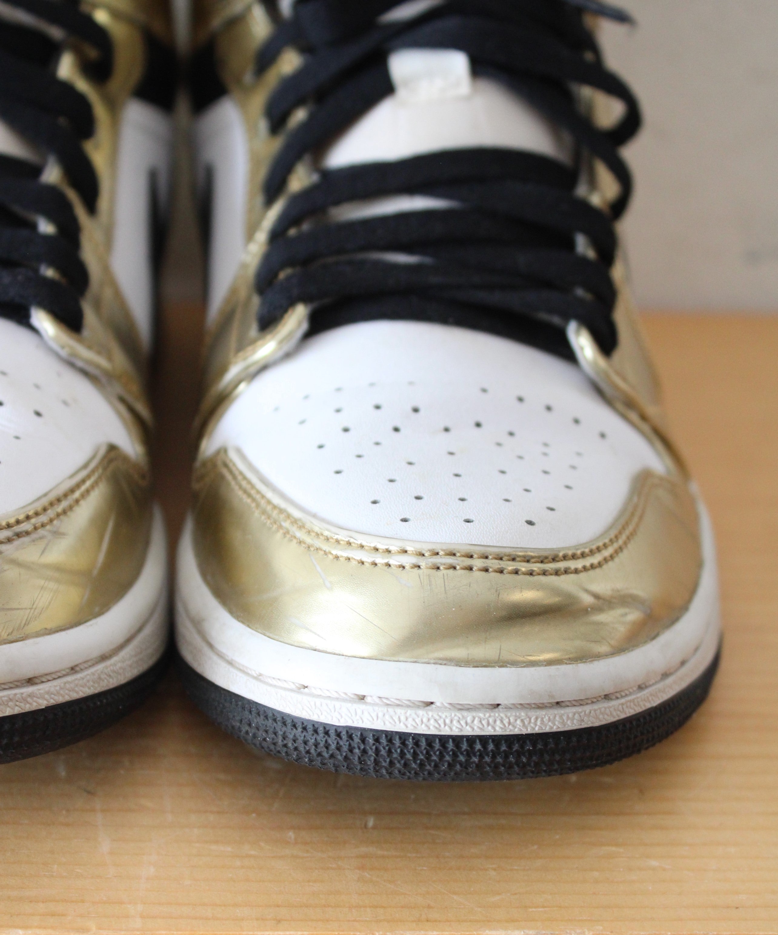 Nike Air Jordan 1 Mid SE Metallic Gold & White Sneakers | Size 8